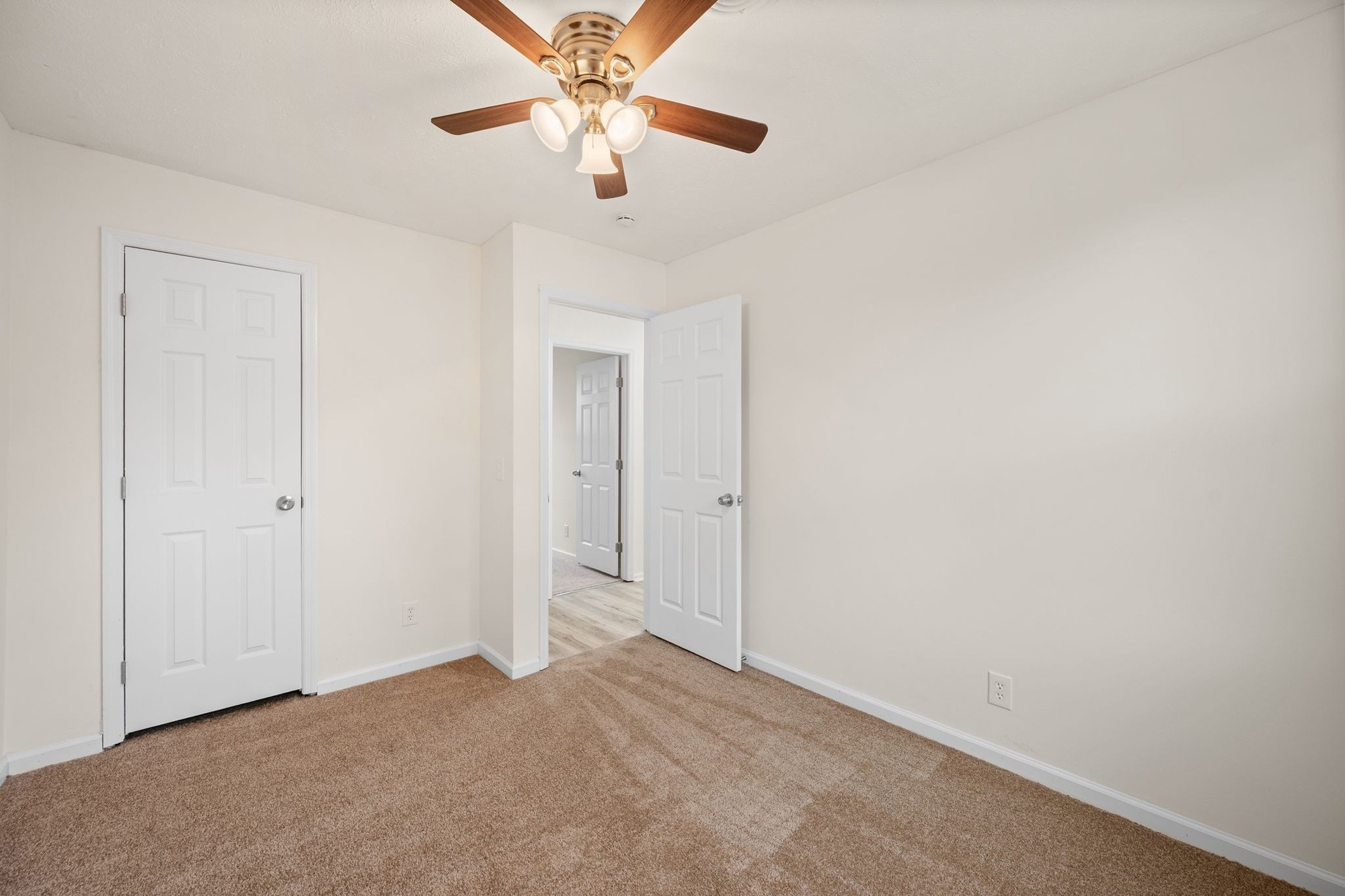 4836 Barclay Square Dr Property Photo 27