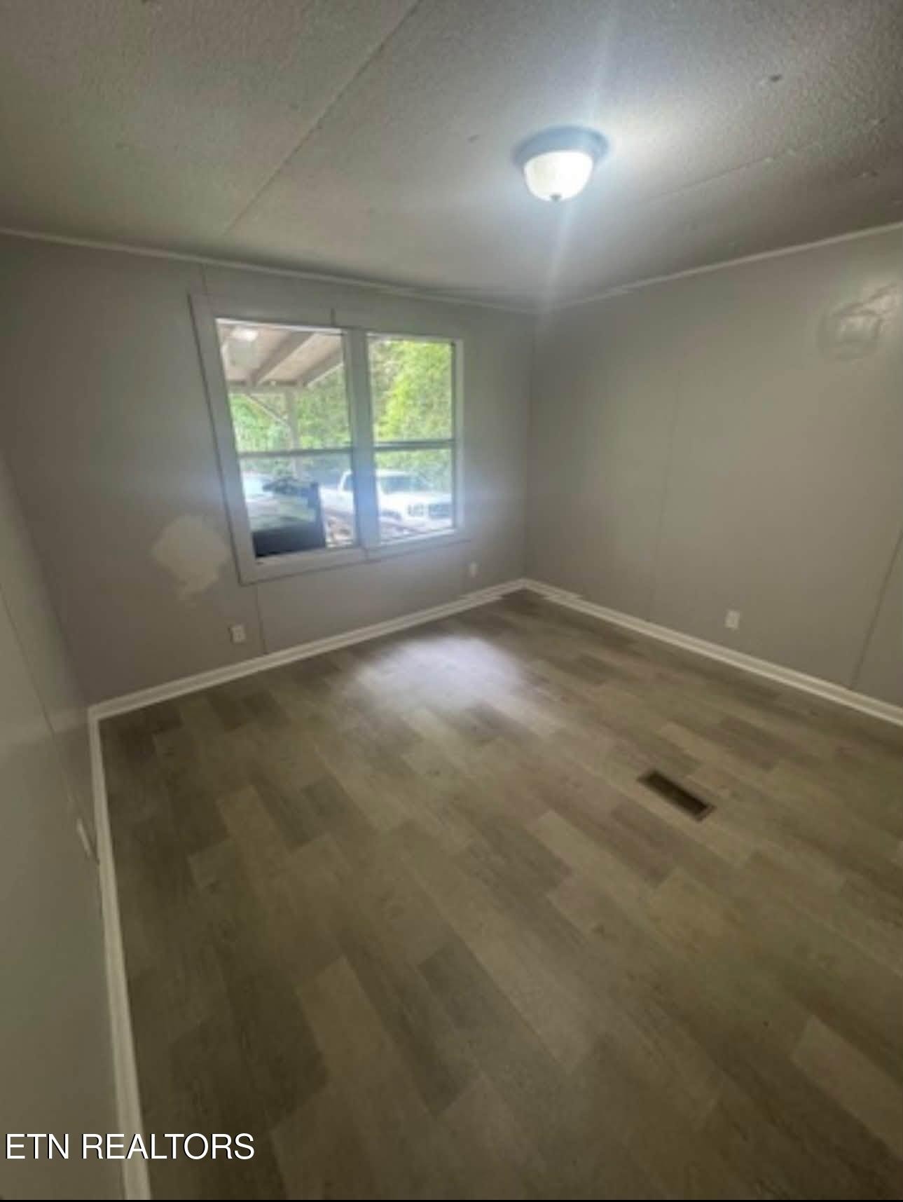 182 County Road 703 Property Photo 10