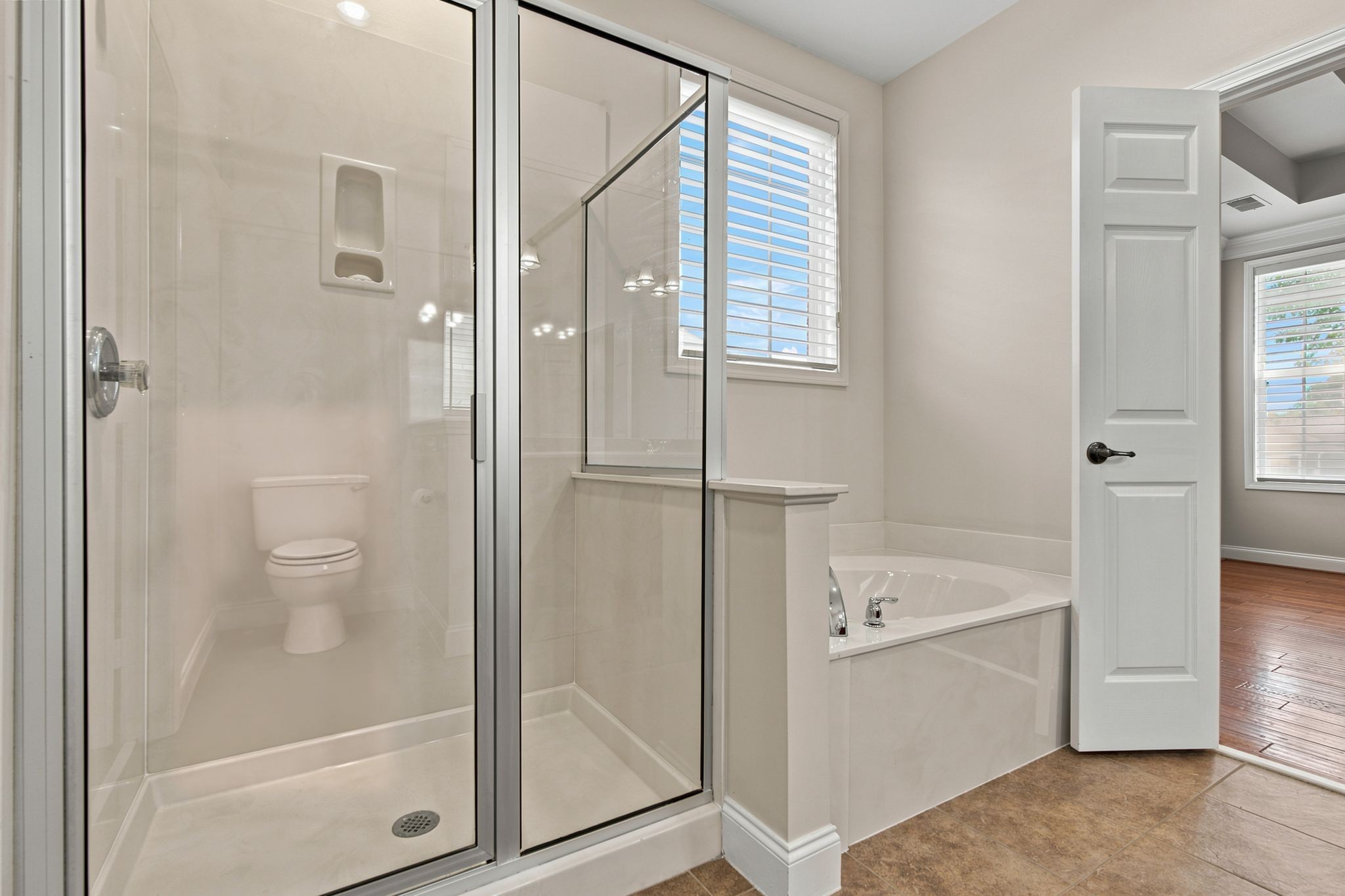 1009 Larkwood Dr Property Photo 33