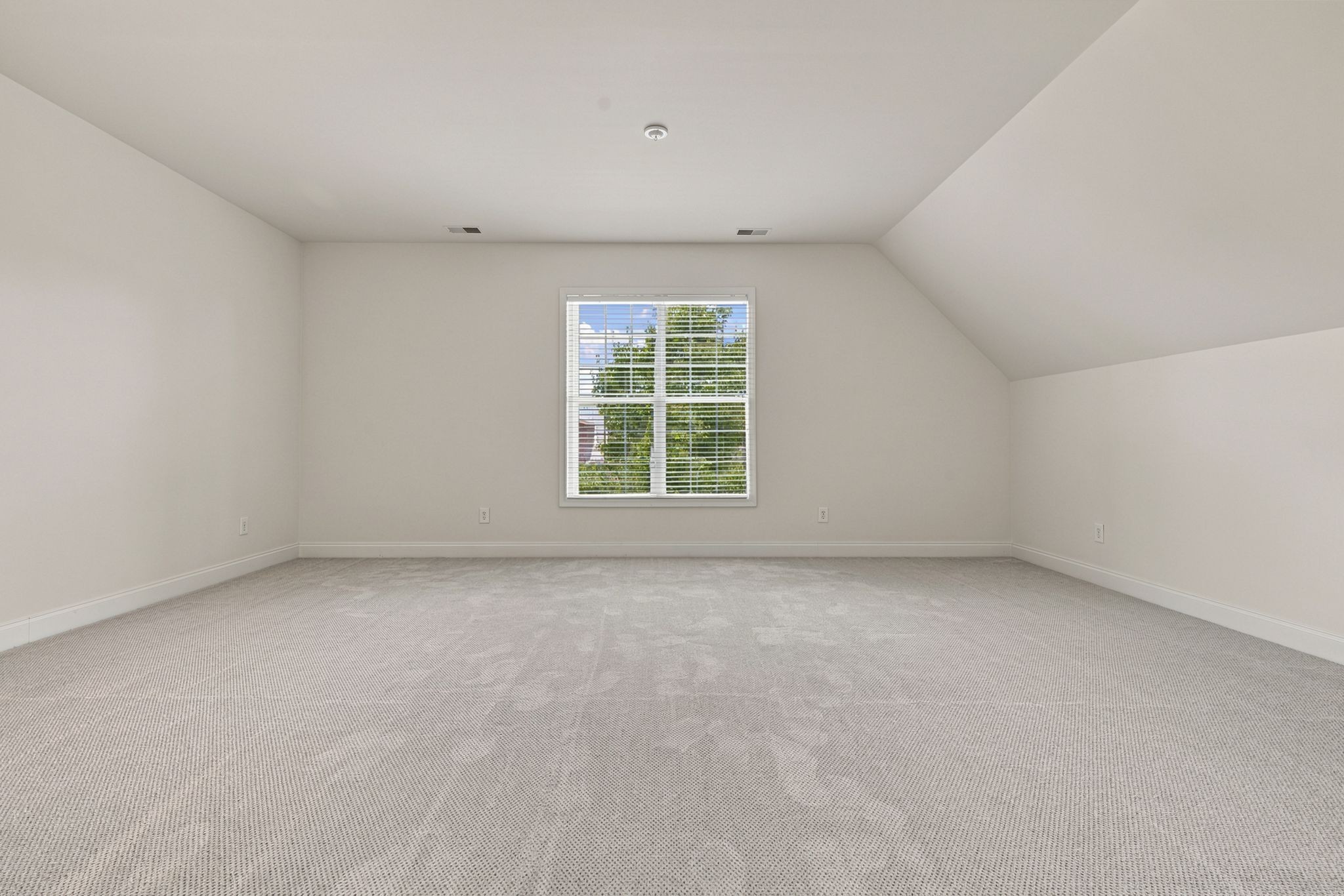1009 Larkwood Dr Property Photo 37