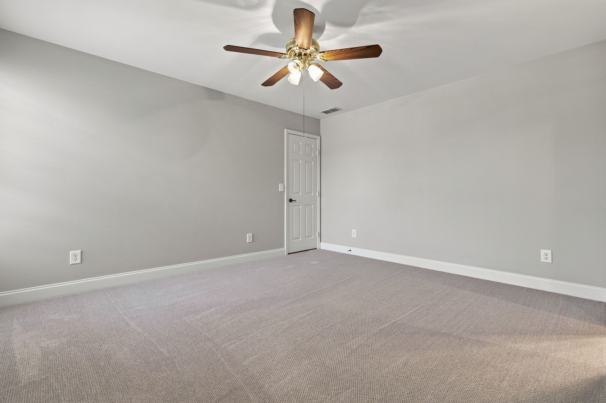 1009 Larkwood Dr Property Photo 43