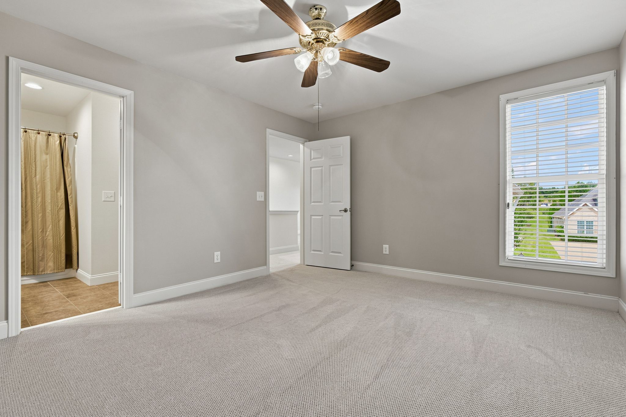 1009 Larkwood Dr Property Photo 45