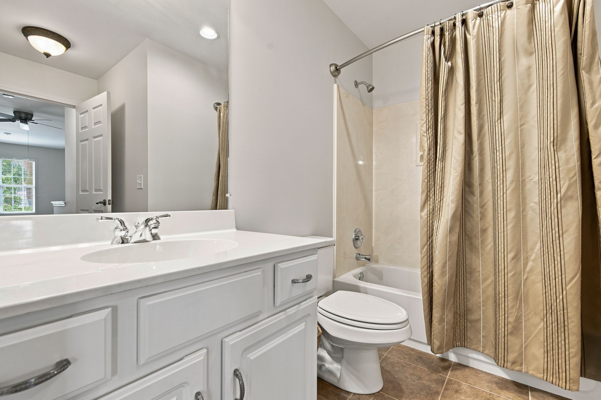 1009 Larkwood Dr Property Photo 47