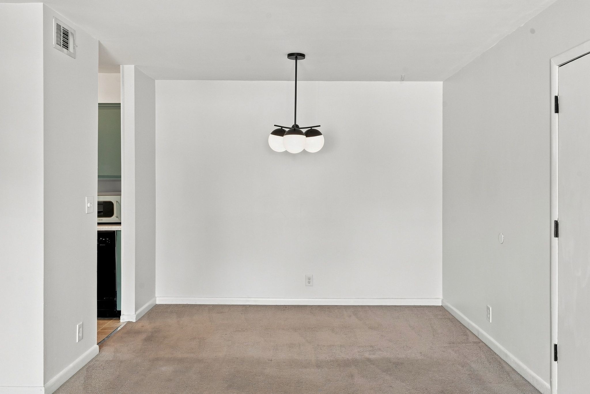 420 Walton Ln Property Photo 6