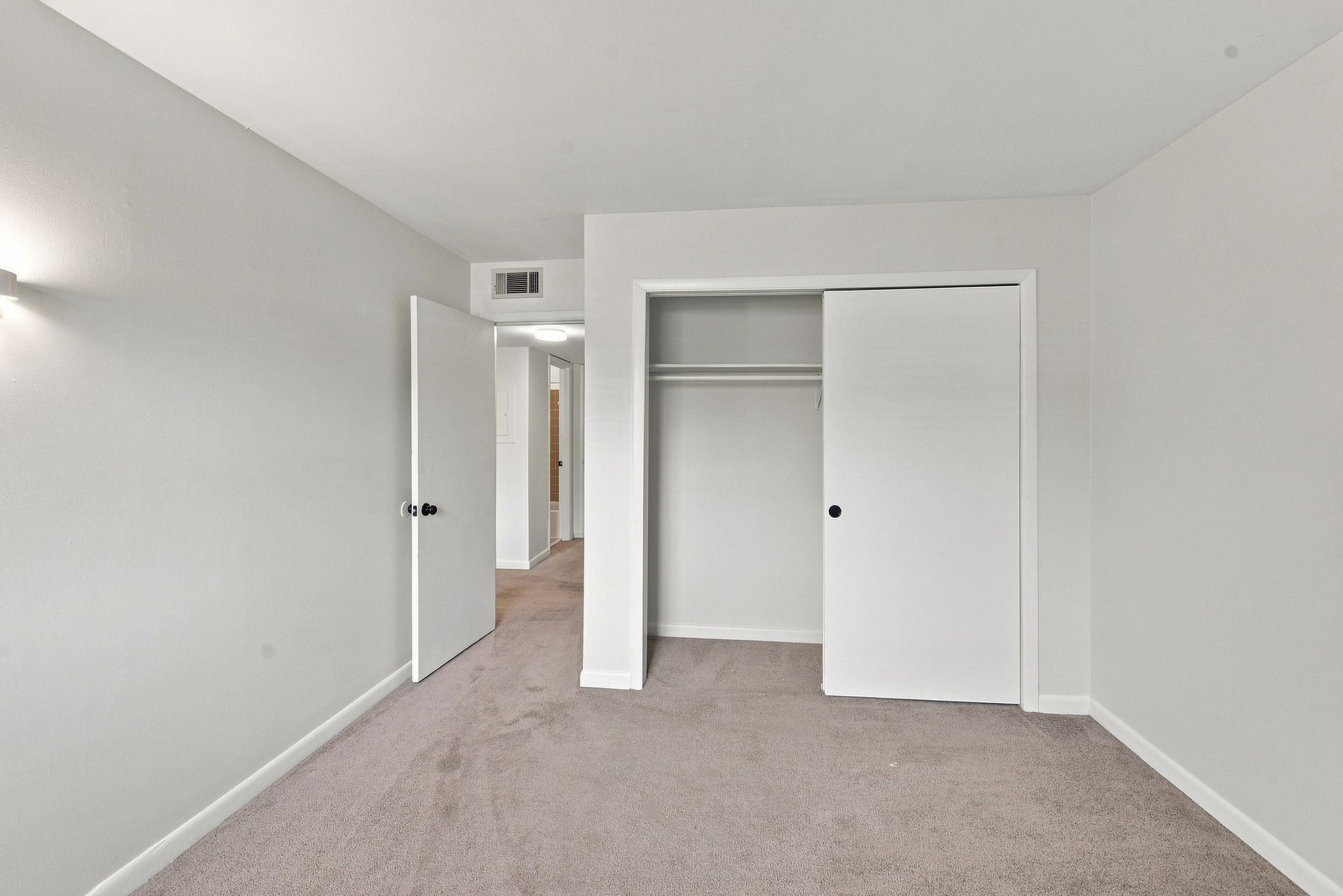 420 Walton Ln Property Photo 16