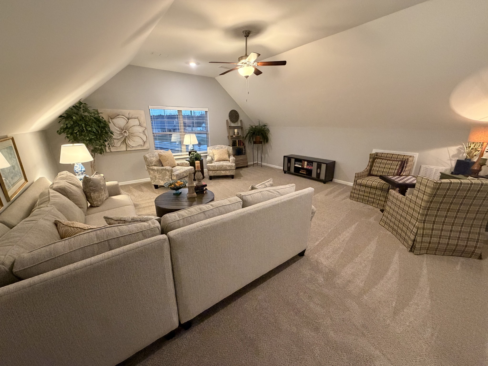 5706 Craven Lane Property Photo 14