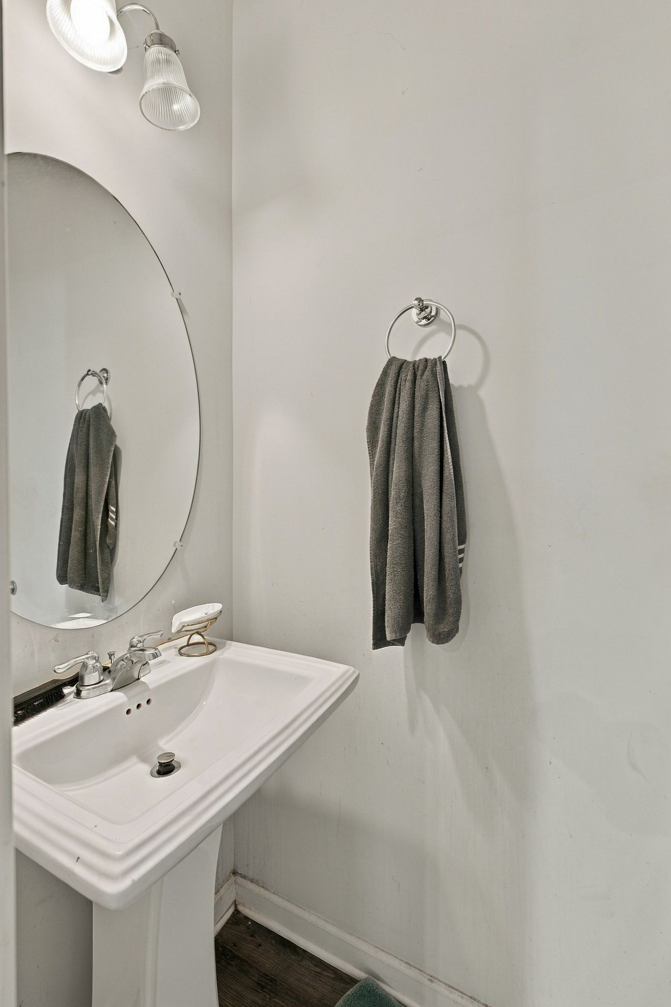 2932 Hardwick St, N Property Photo 24