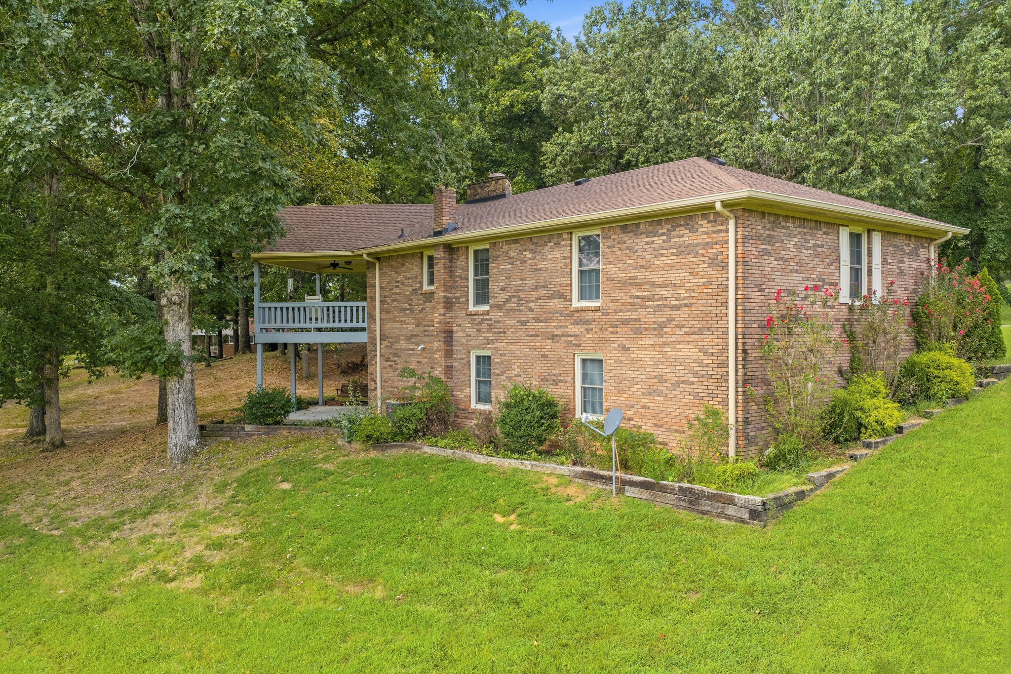 663 Asbury Rd Property Photo 6