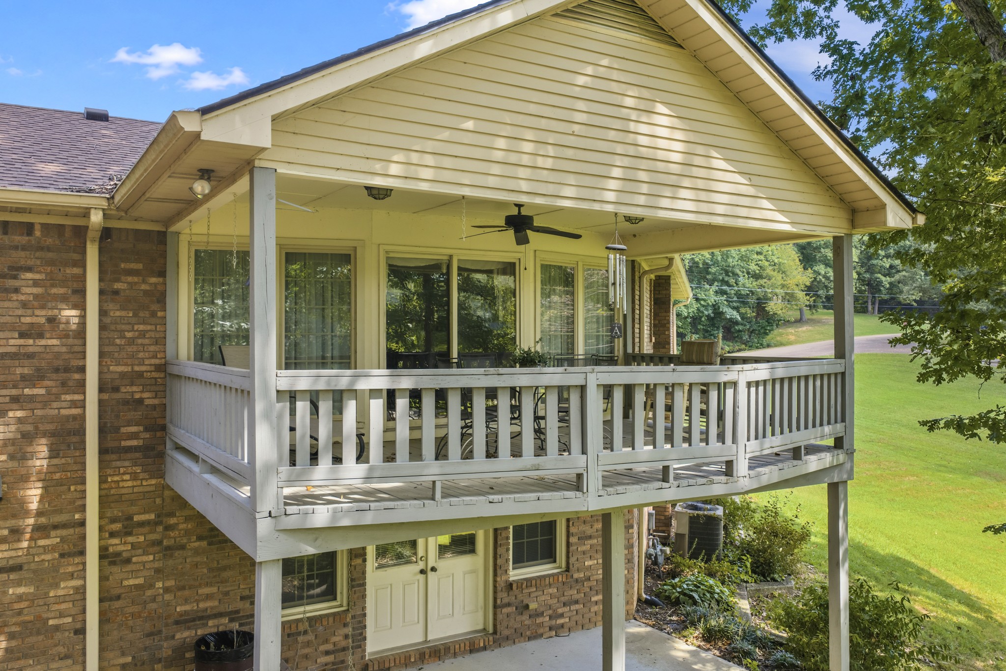 663 Asbury Rd Property Photo 10