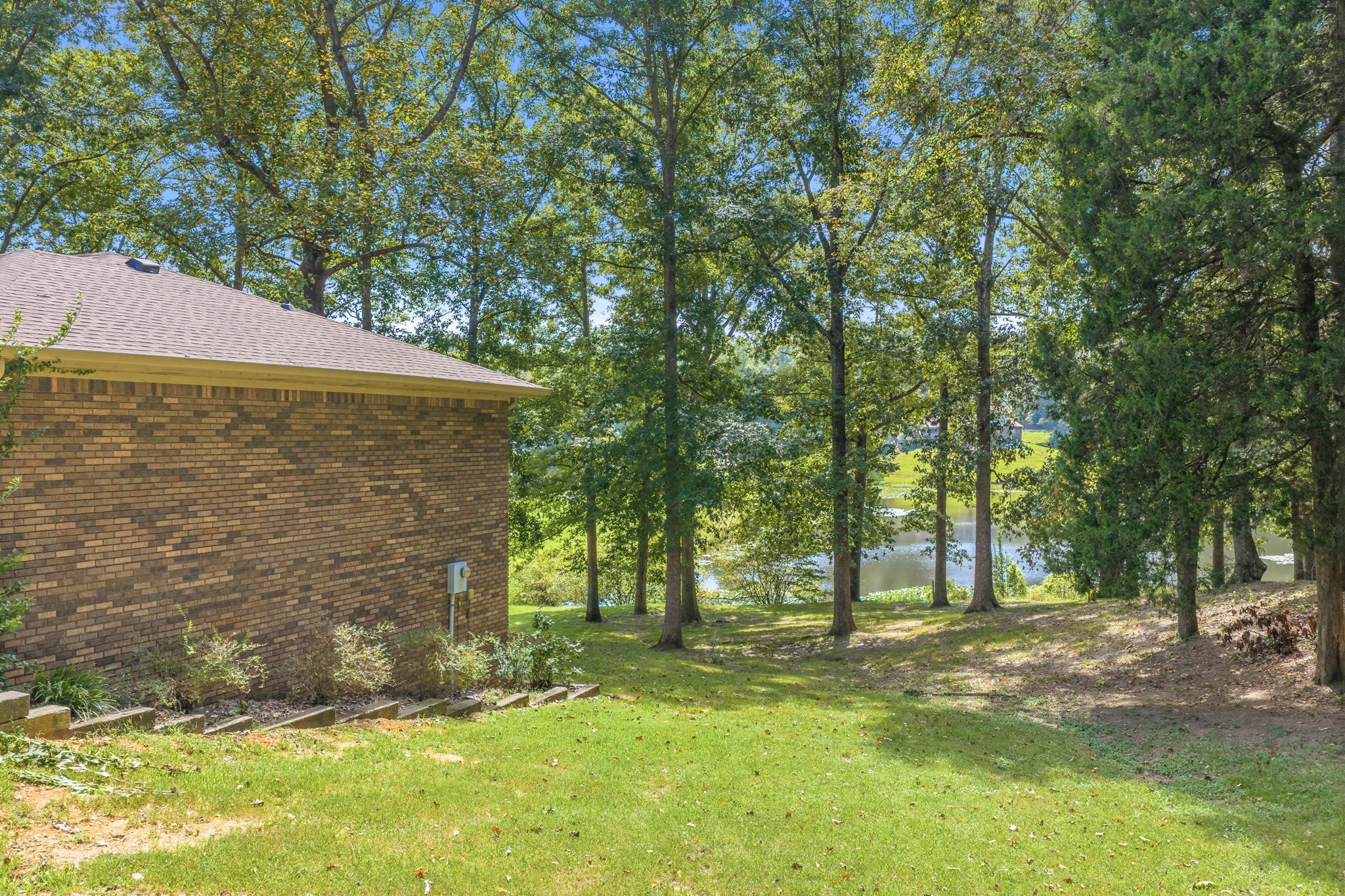 663 Asbury Rd Property Photo 18