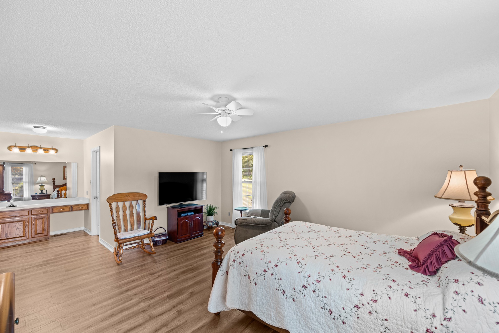 663 Asbury Rd Property Photo 39