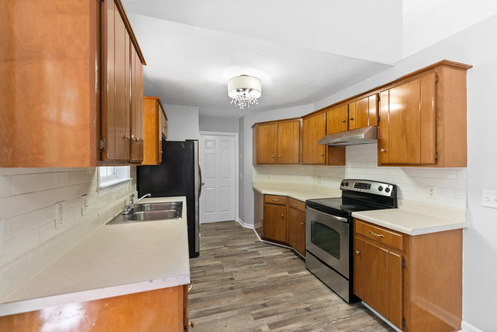 4461 Winton Dr Property Photo 4