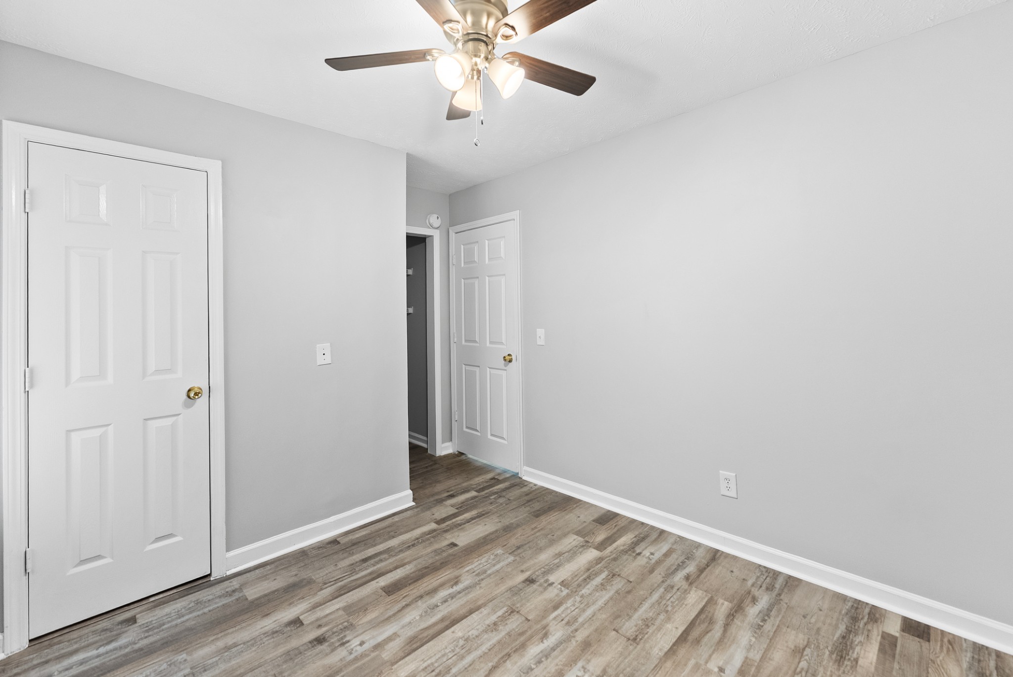4461 Winton Dr Property Photo 12