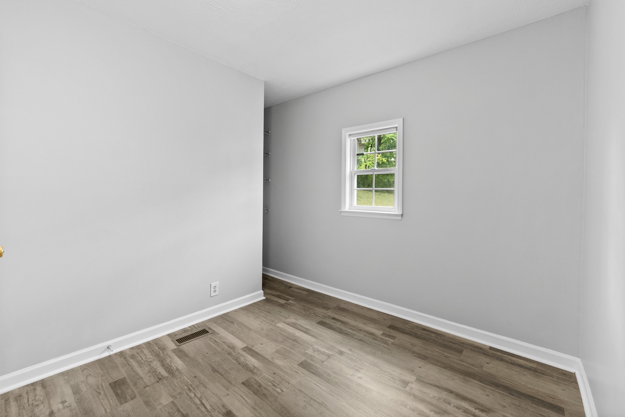 4461 Winton Dr Property Photo 15