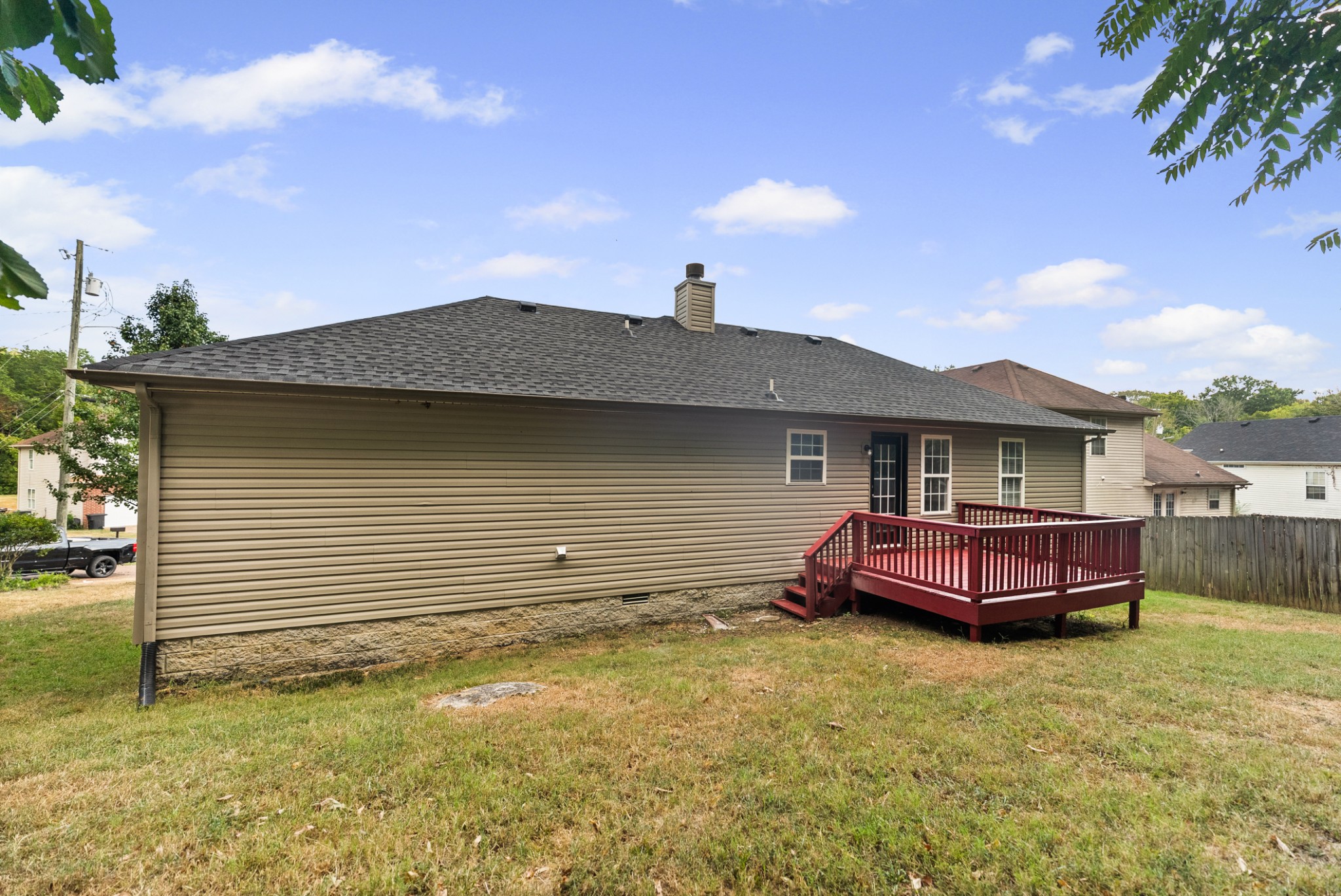4461 Winton Dr Property Photo 18