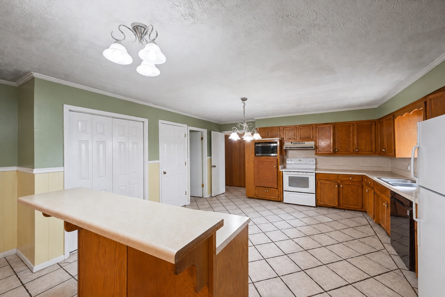 411 Colgate Ave Property Photo 23