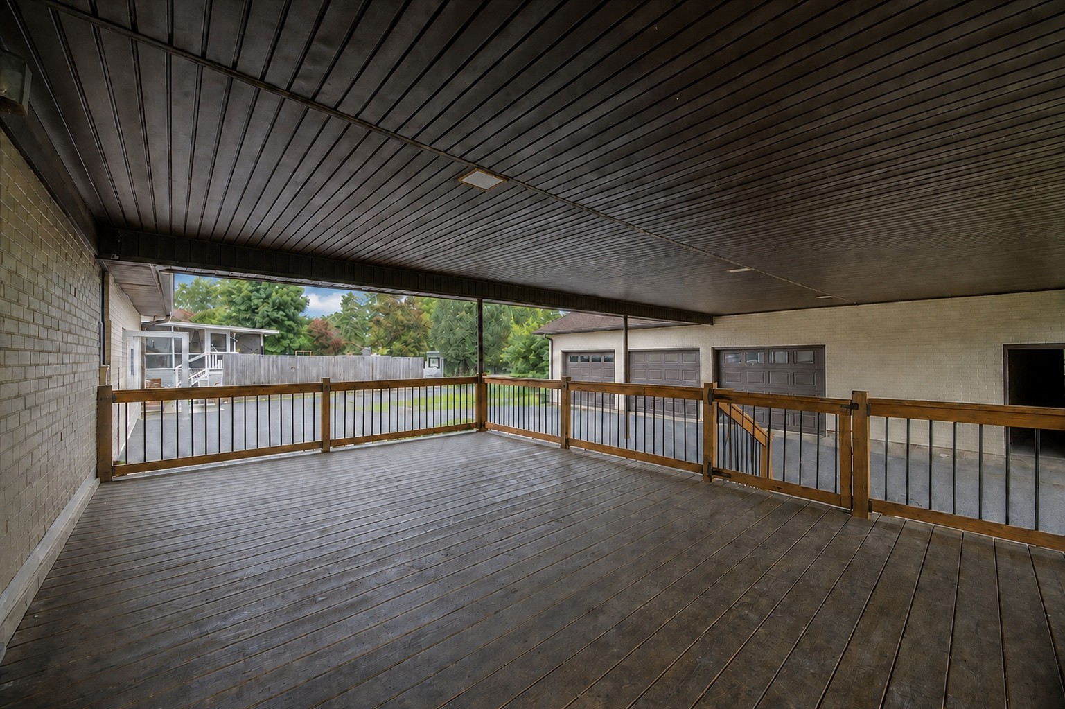 411 Colgate Ave Property Photo 43