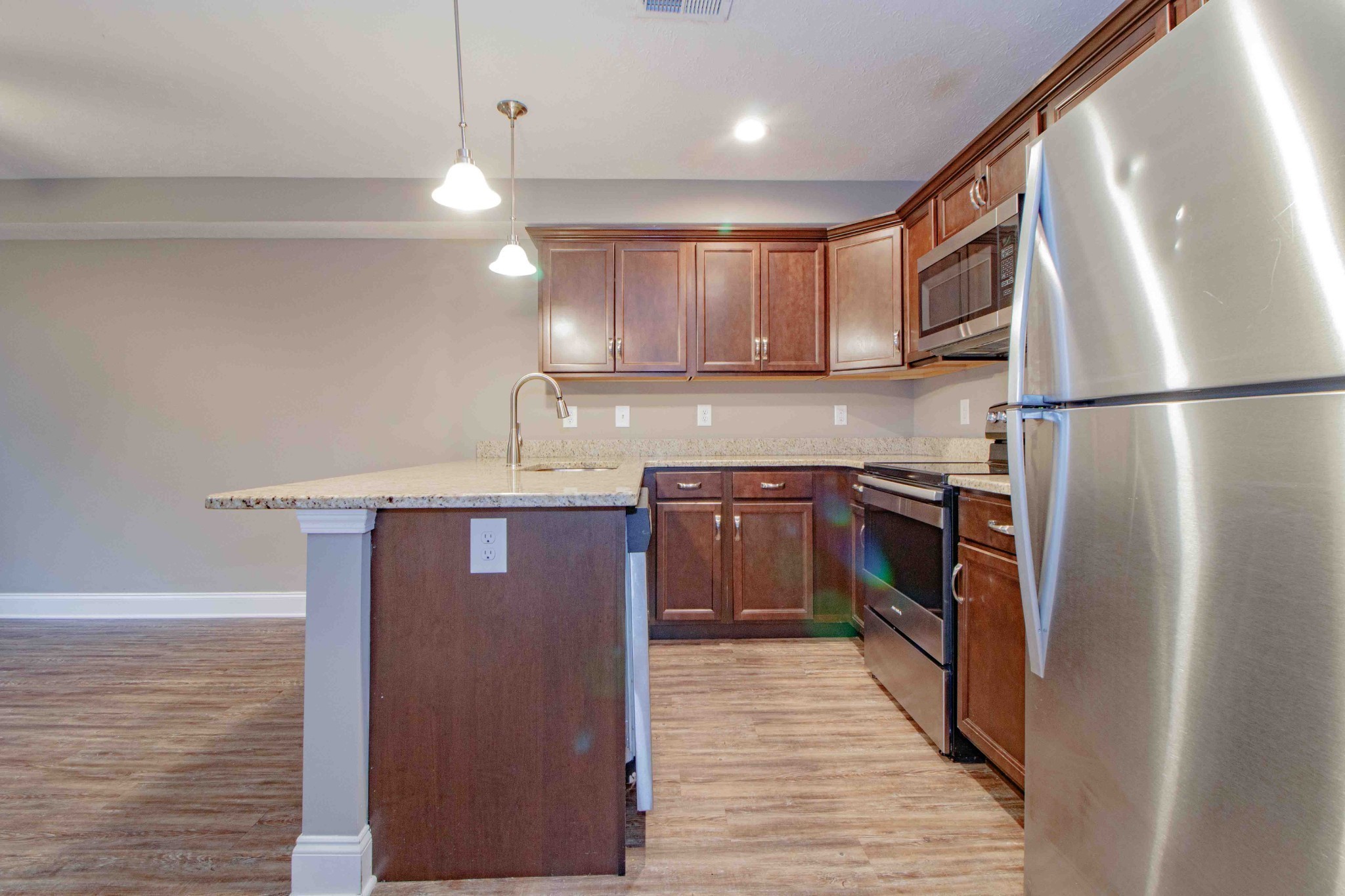 325 Landrum Place Property Photo 8