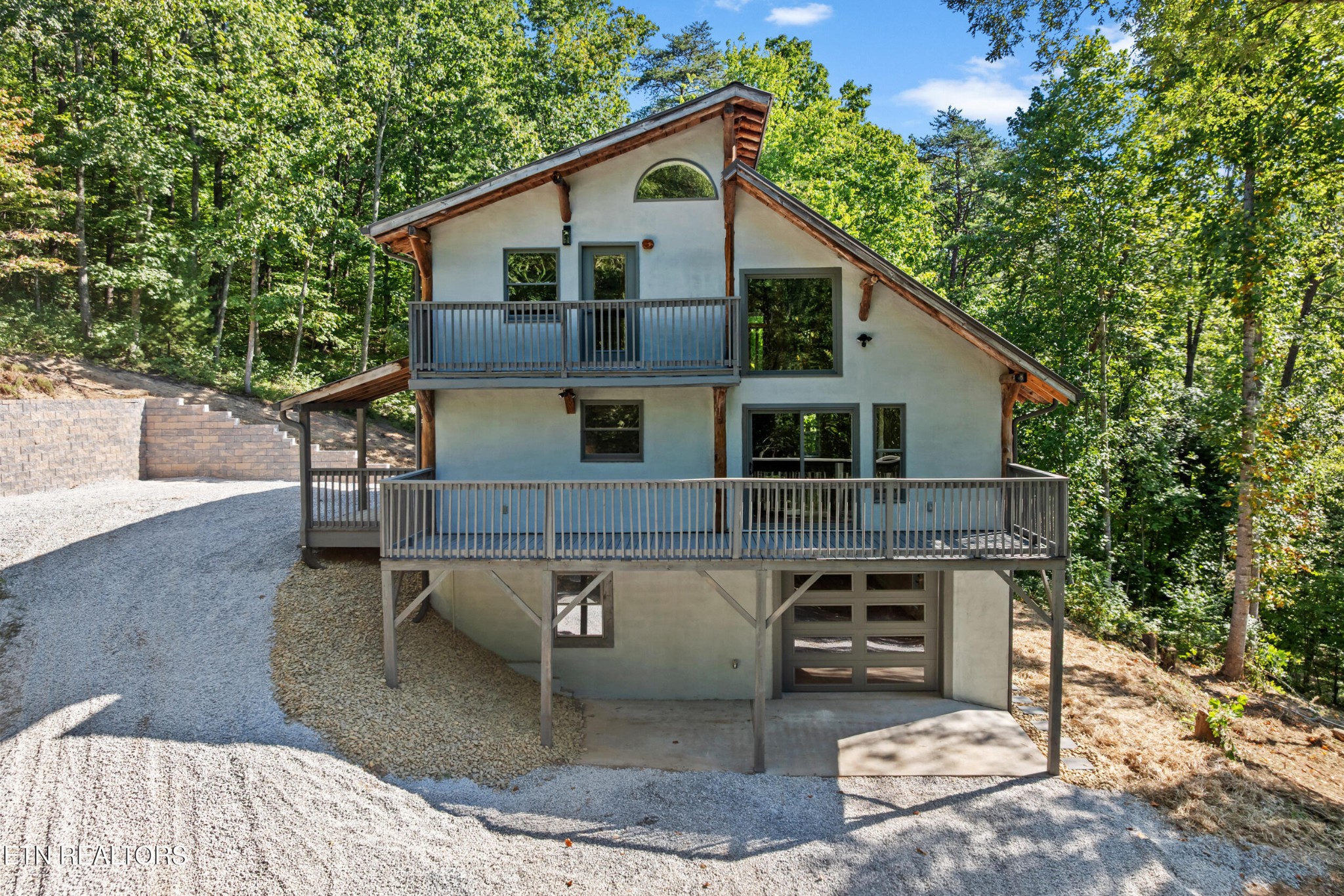 3261 Butterfly Hollow Rd Property Photo 1