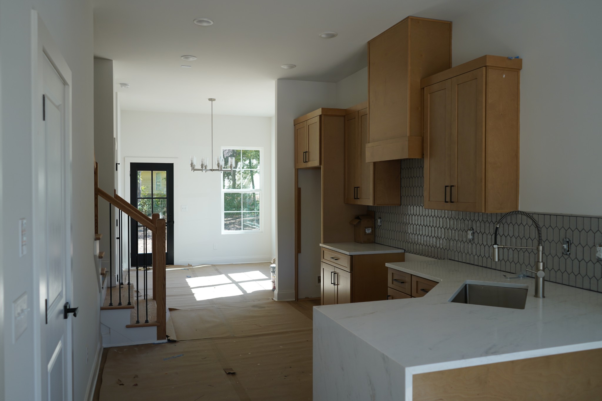 725 Idlewild Dr Property Photo 2