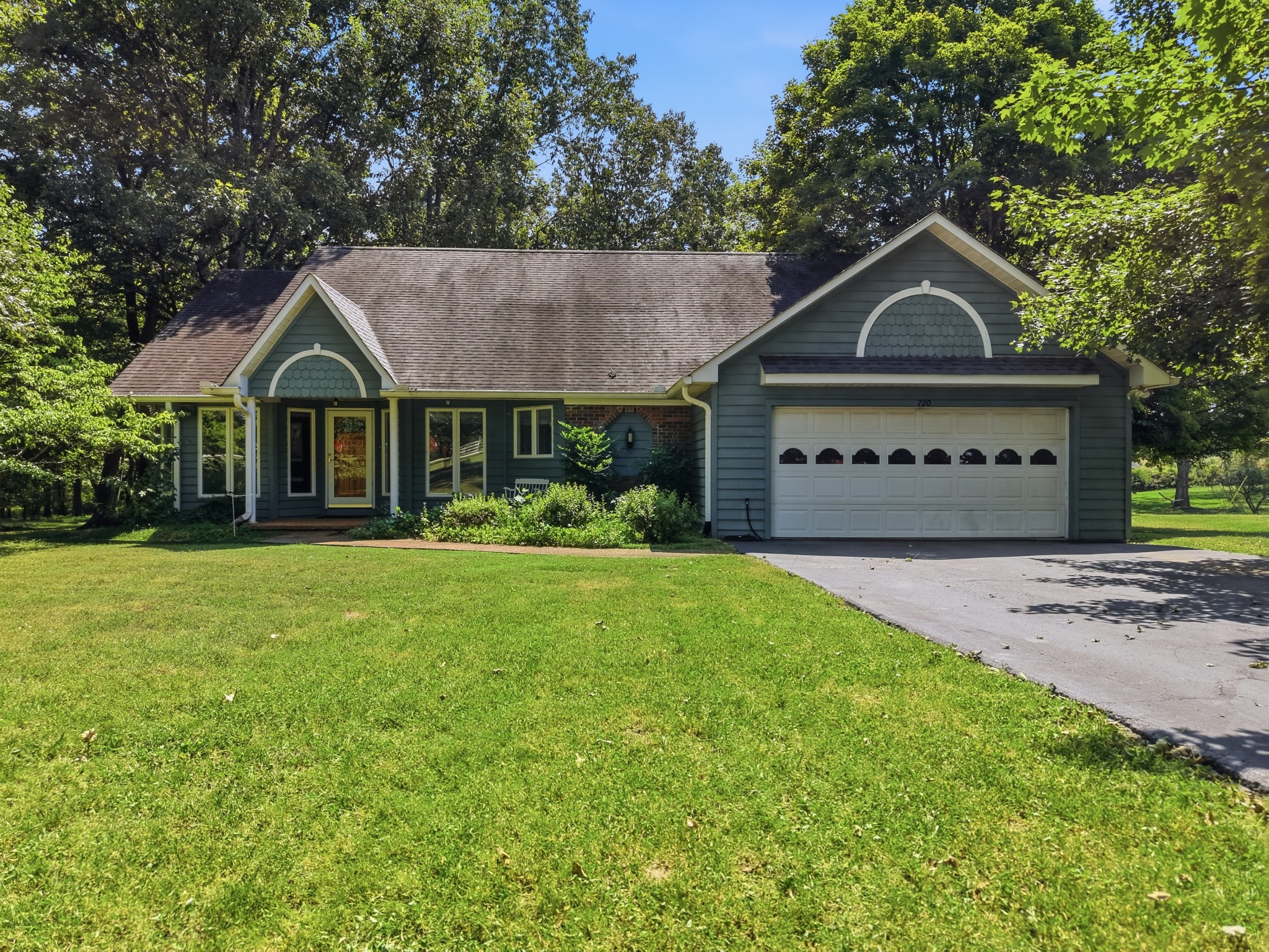 720 Willie Jarvis Rd Property Photo 1