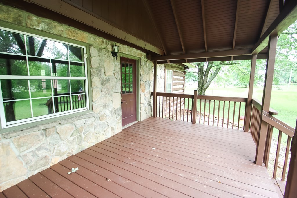 210 Kingwood Dr Property Photo 14