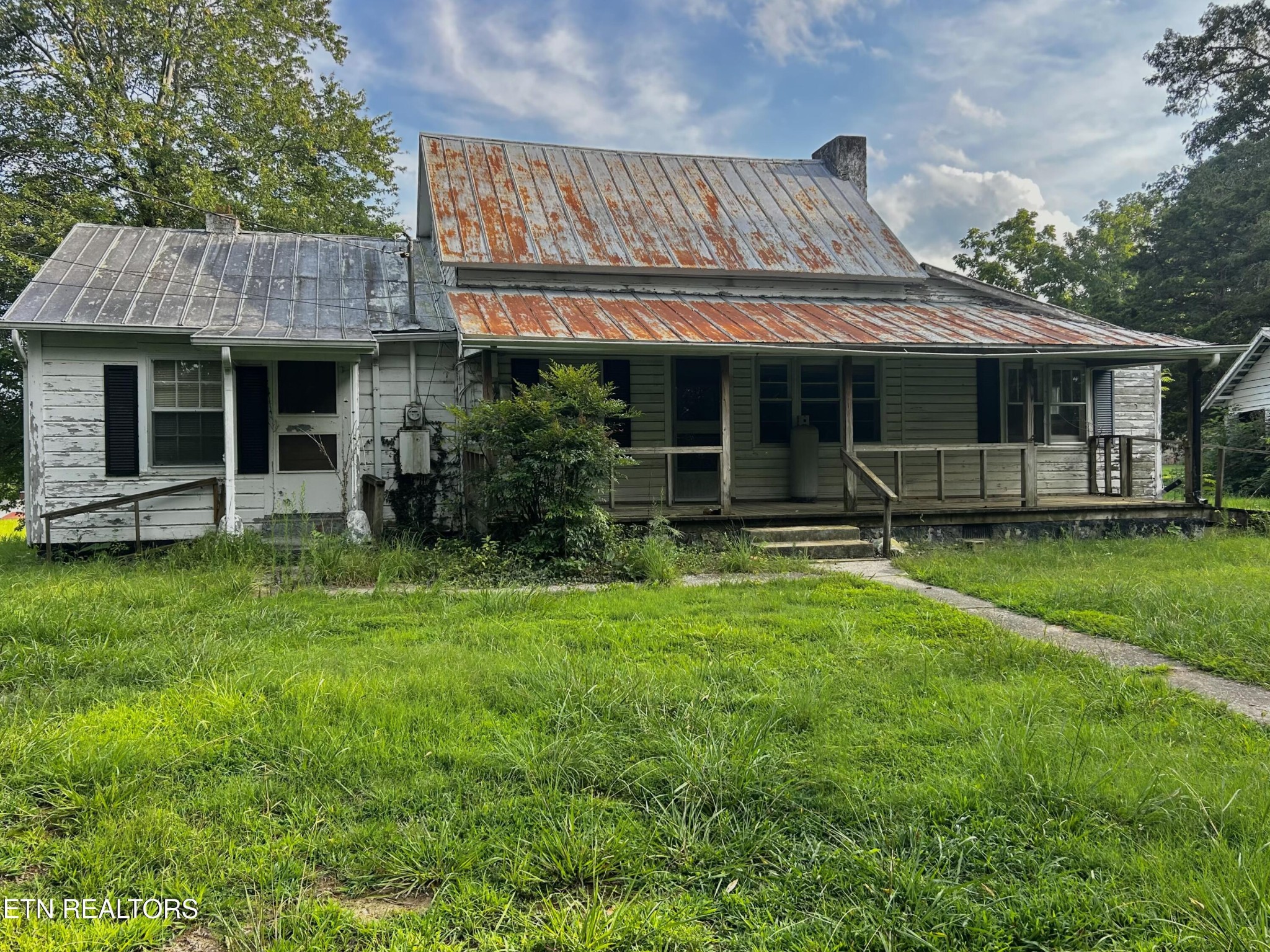 524 Rocky Springs Rd Property Photo 1