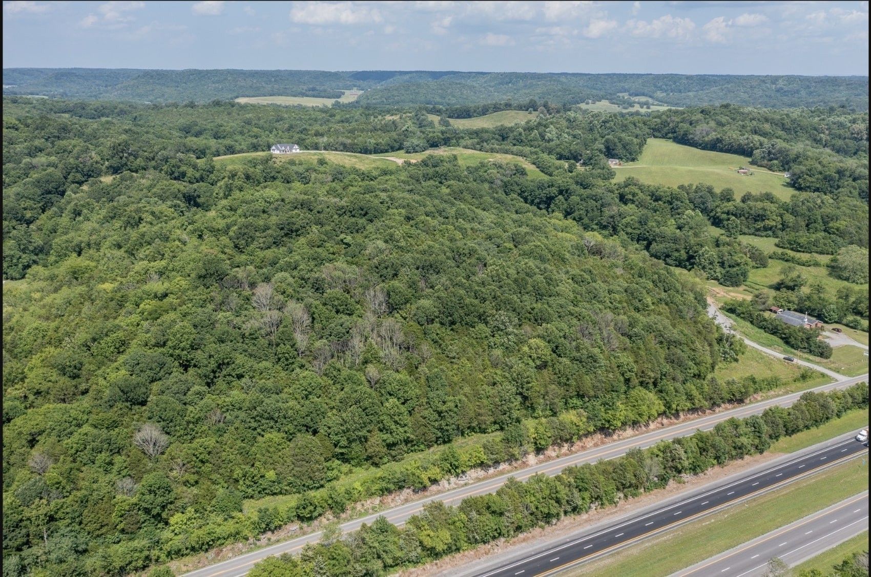 15807 Manchester Pike Property Photo 1