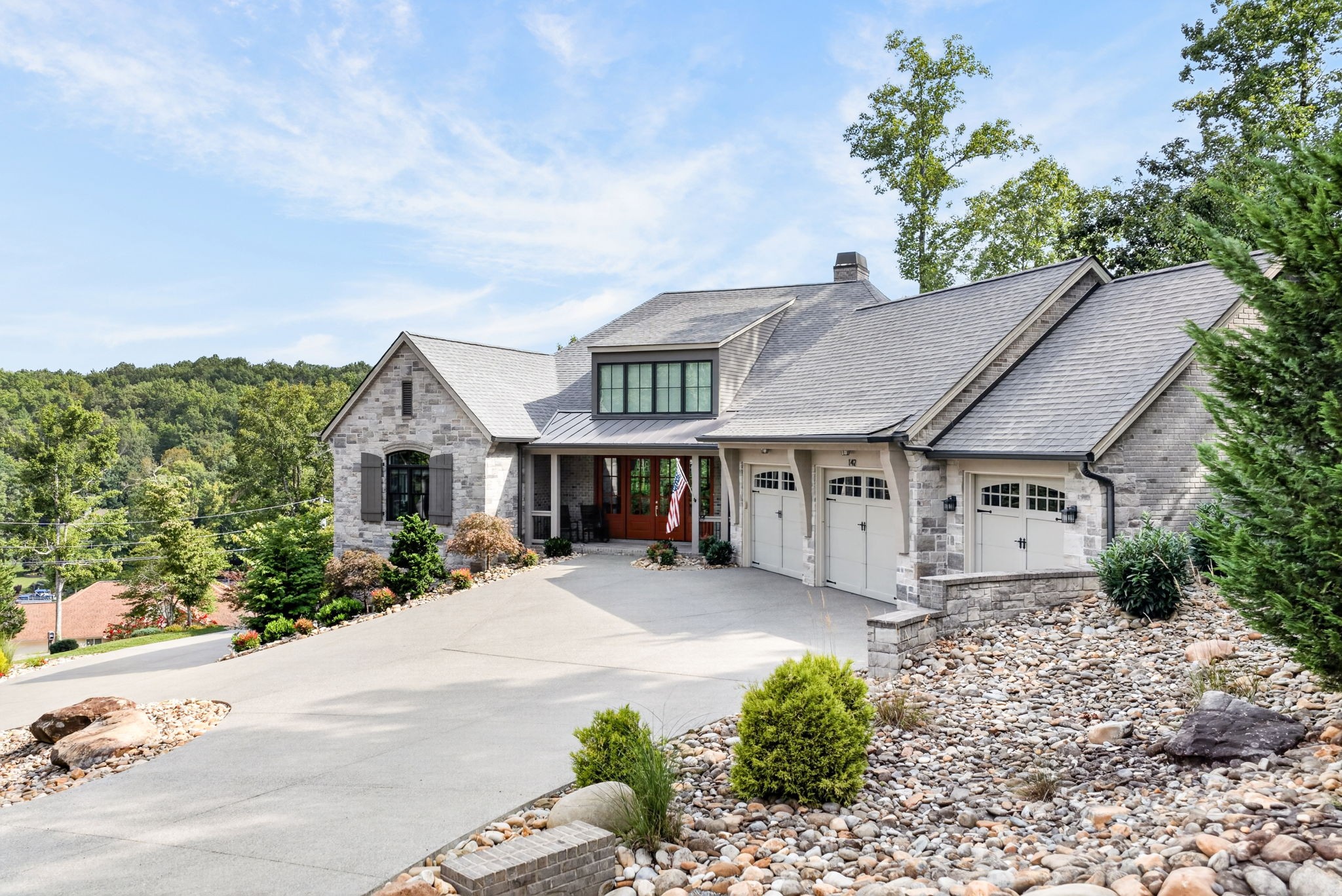 142 Pineridge Loop Property Photo 4