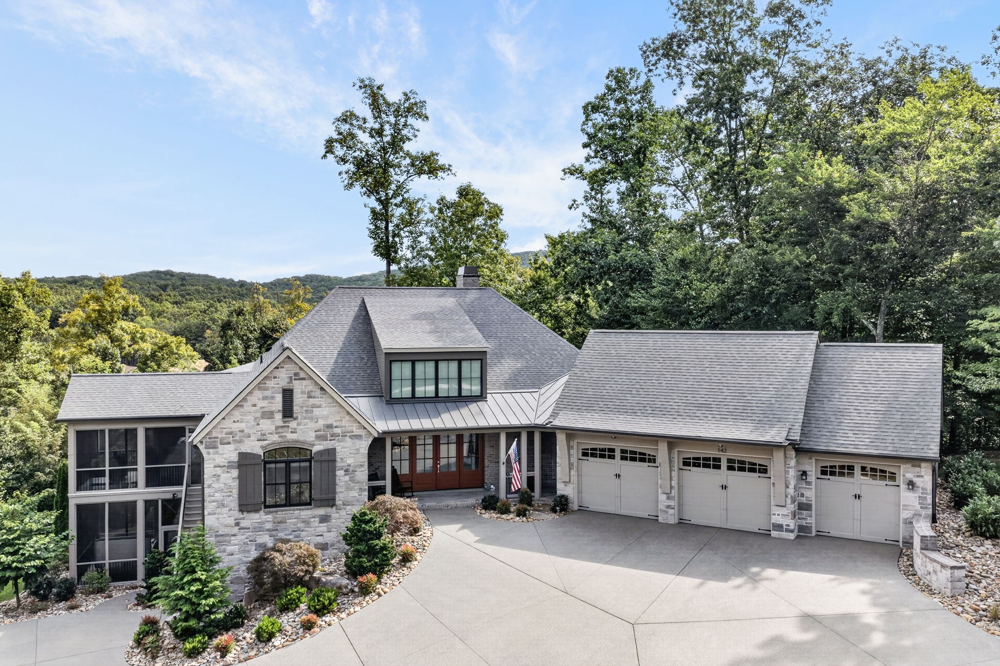 142 Pineridge Loop Property Photo 8