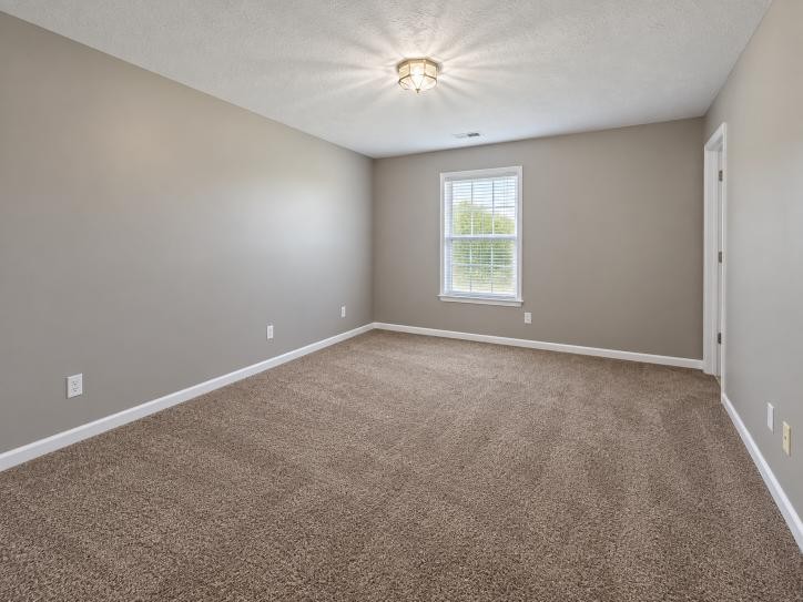 208 Ruf Dr Property Photo 6