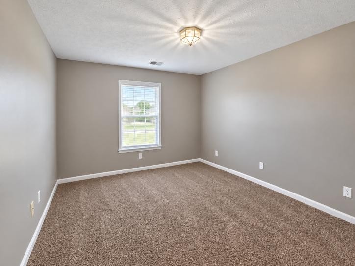 208 Ruf Dr Property Photo 9
