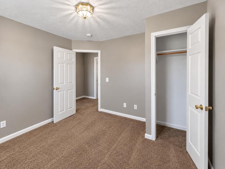 208 Ruf Dr Property Photo 13