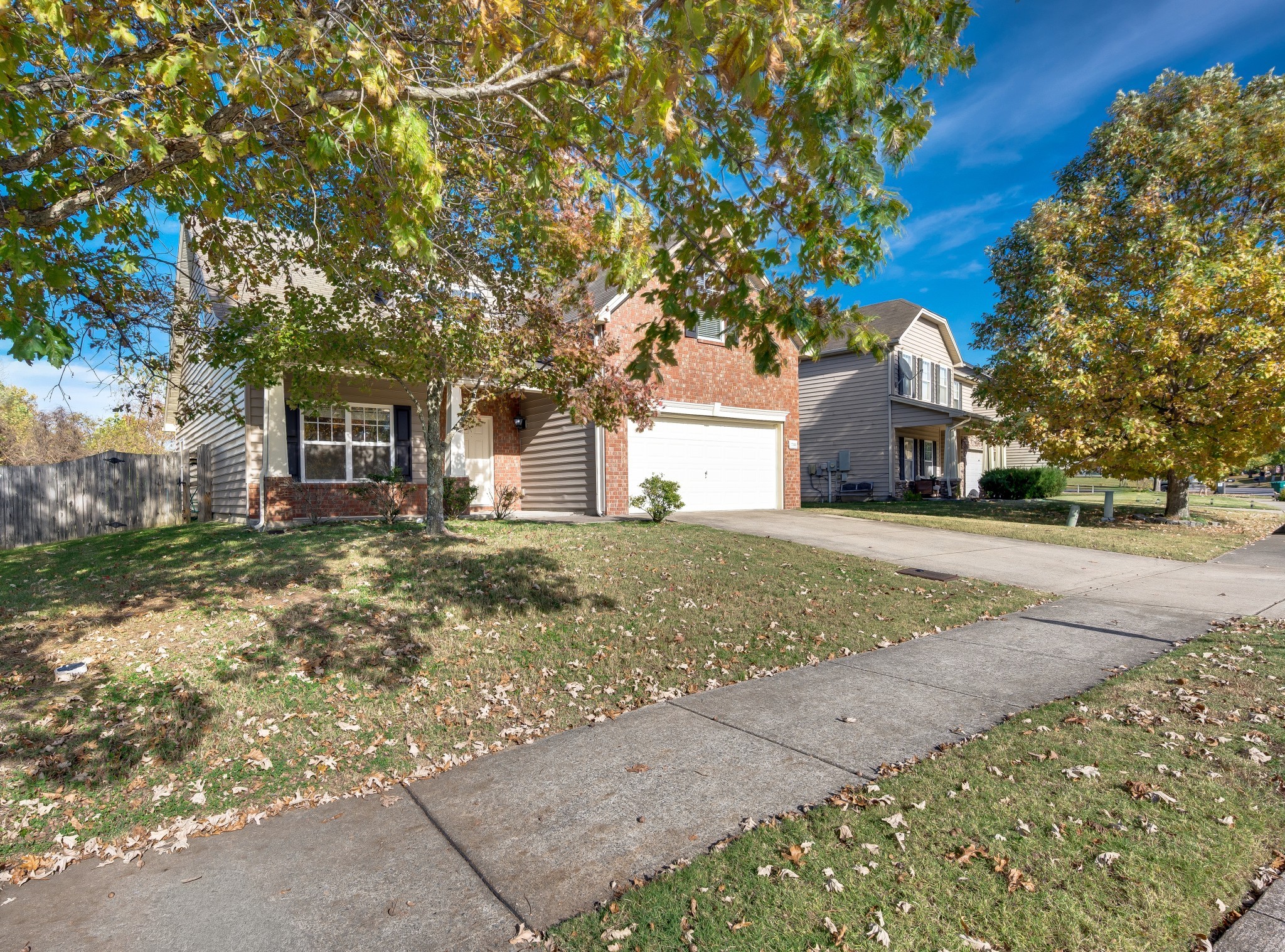7301 Autumn Crossing Way Property Photo 2