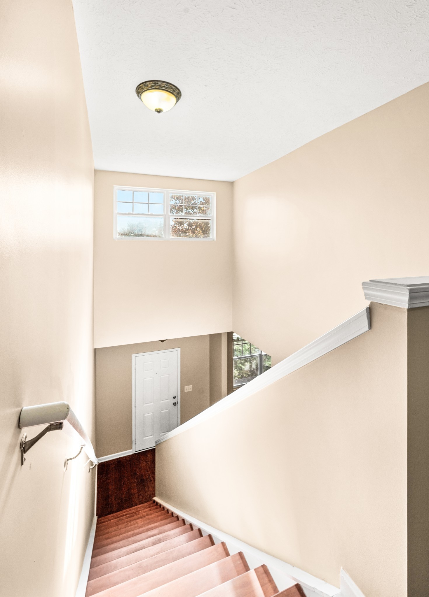 7301 Autumn Crossing Way Property Photo 36