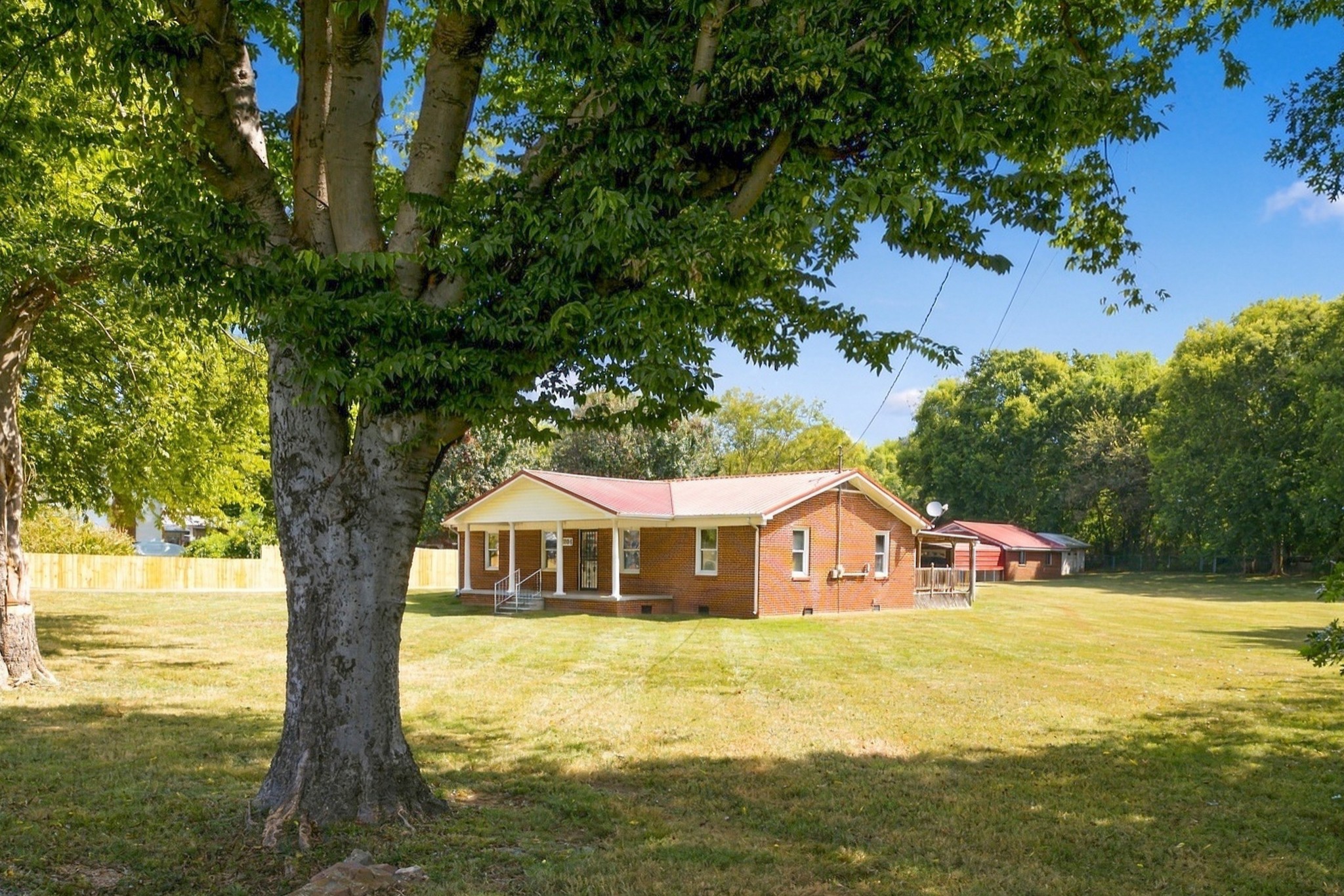 204 Canaan Rd Property Photo 4