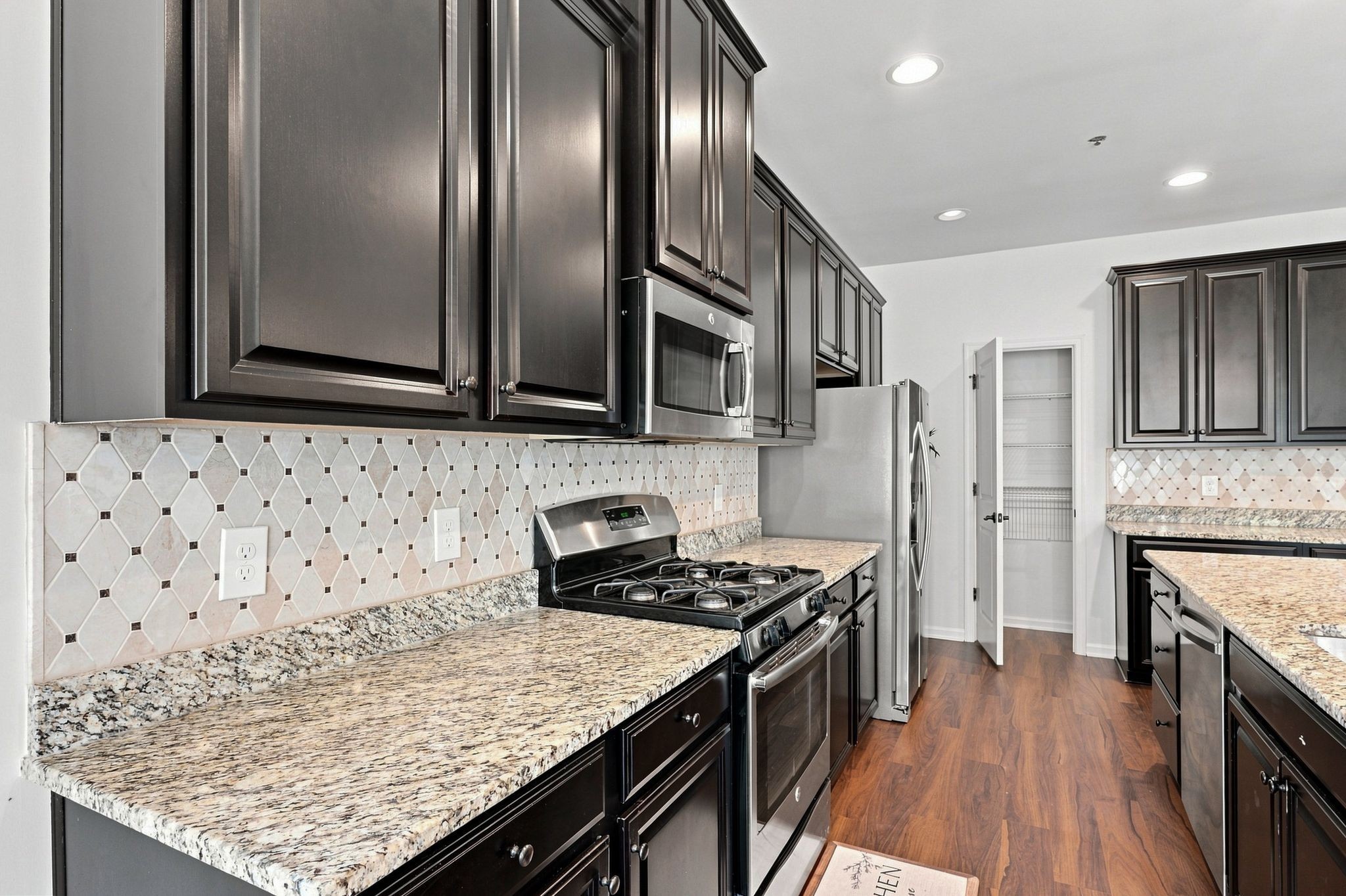 8010 Brookpark Ave Property Photo 15