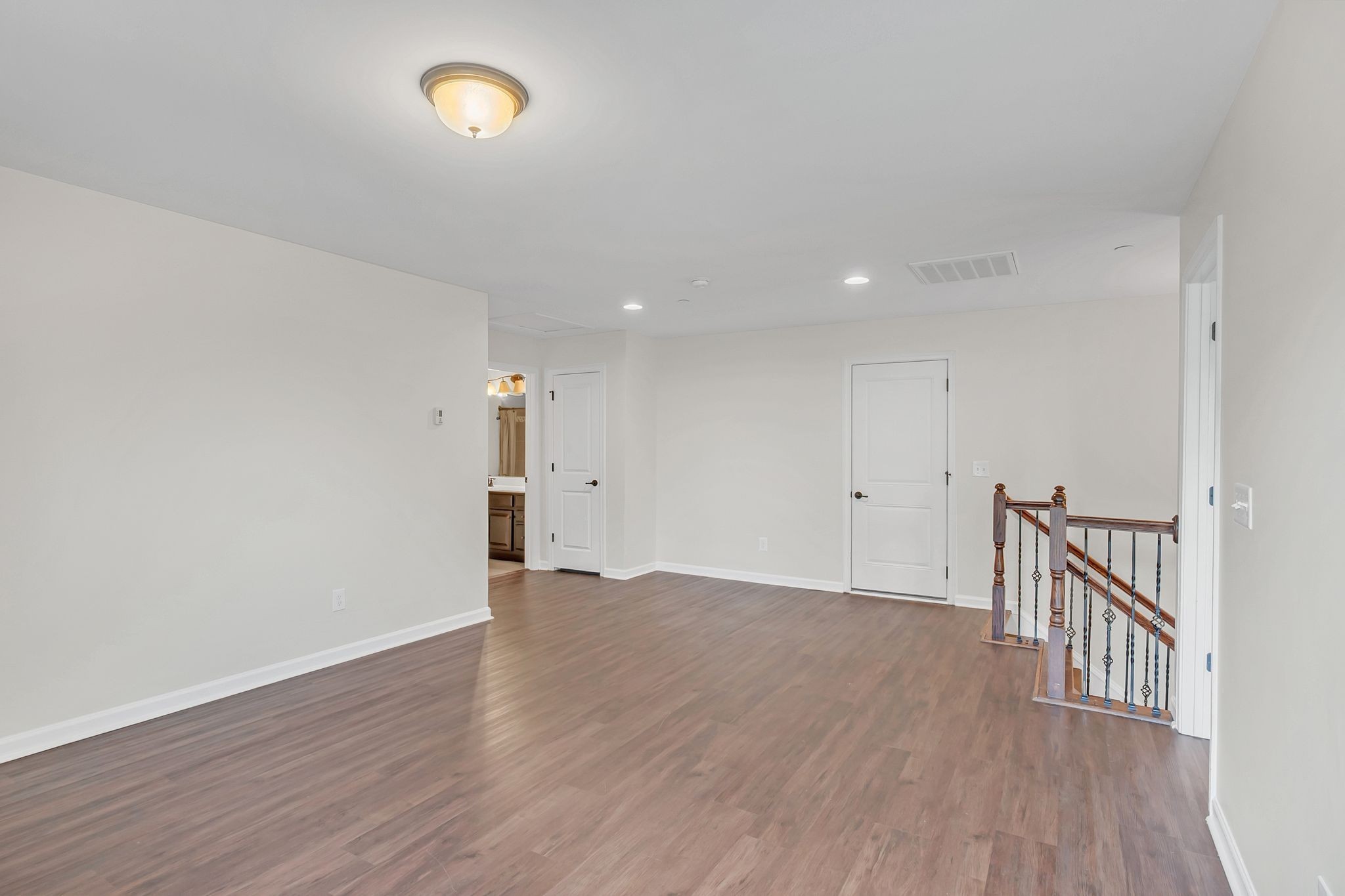 8010 Brookpark Ave Property Photo 32