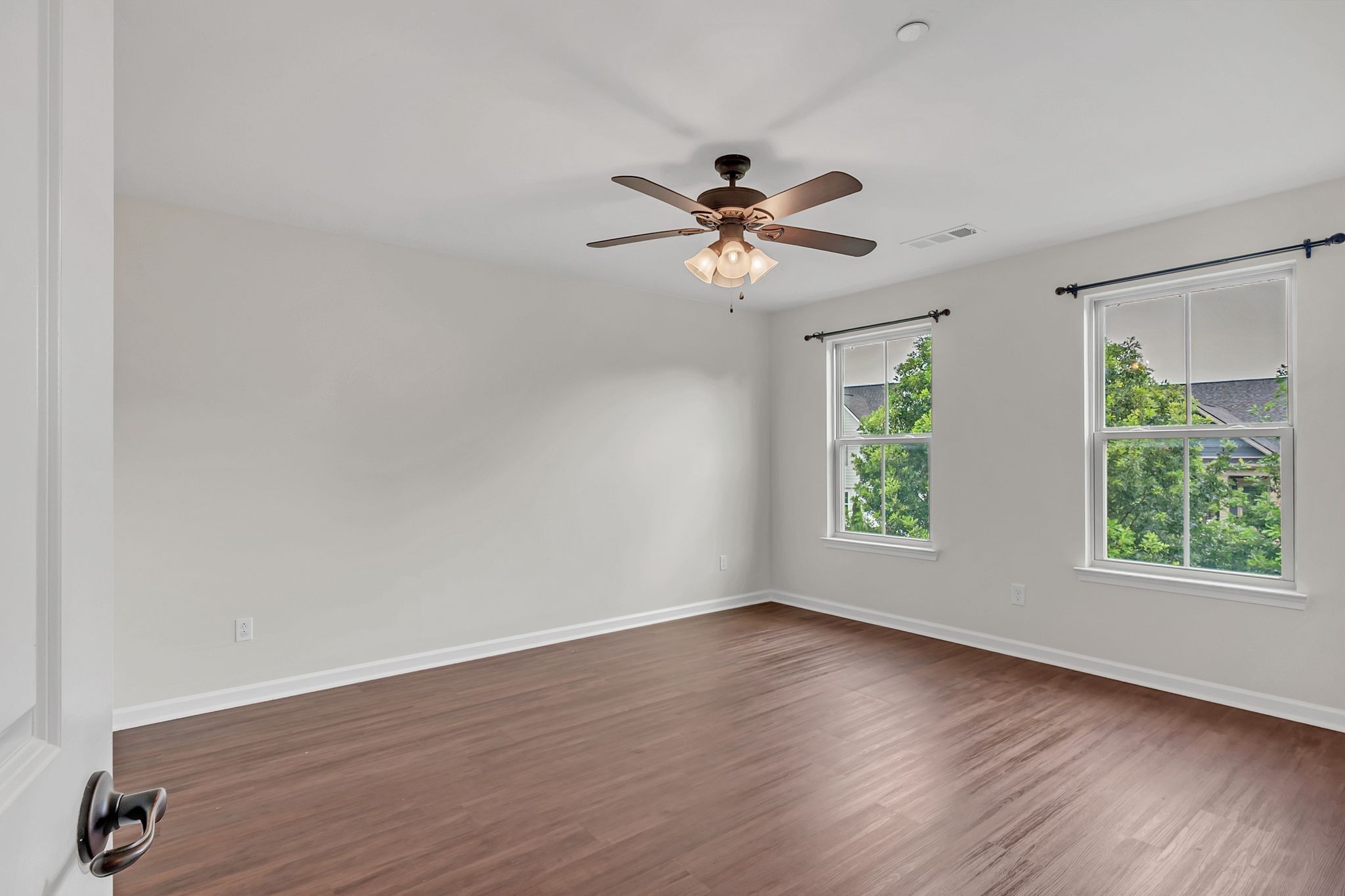 8010 Brookpark Ave Property Photo 34