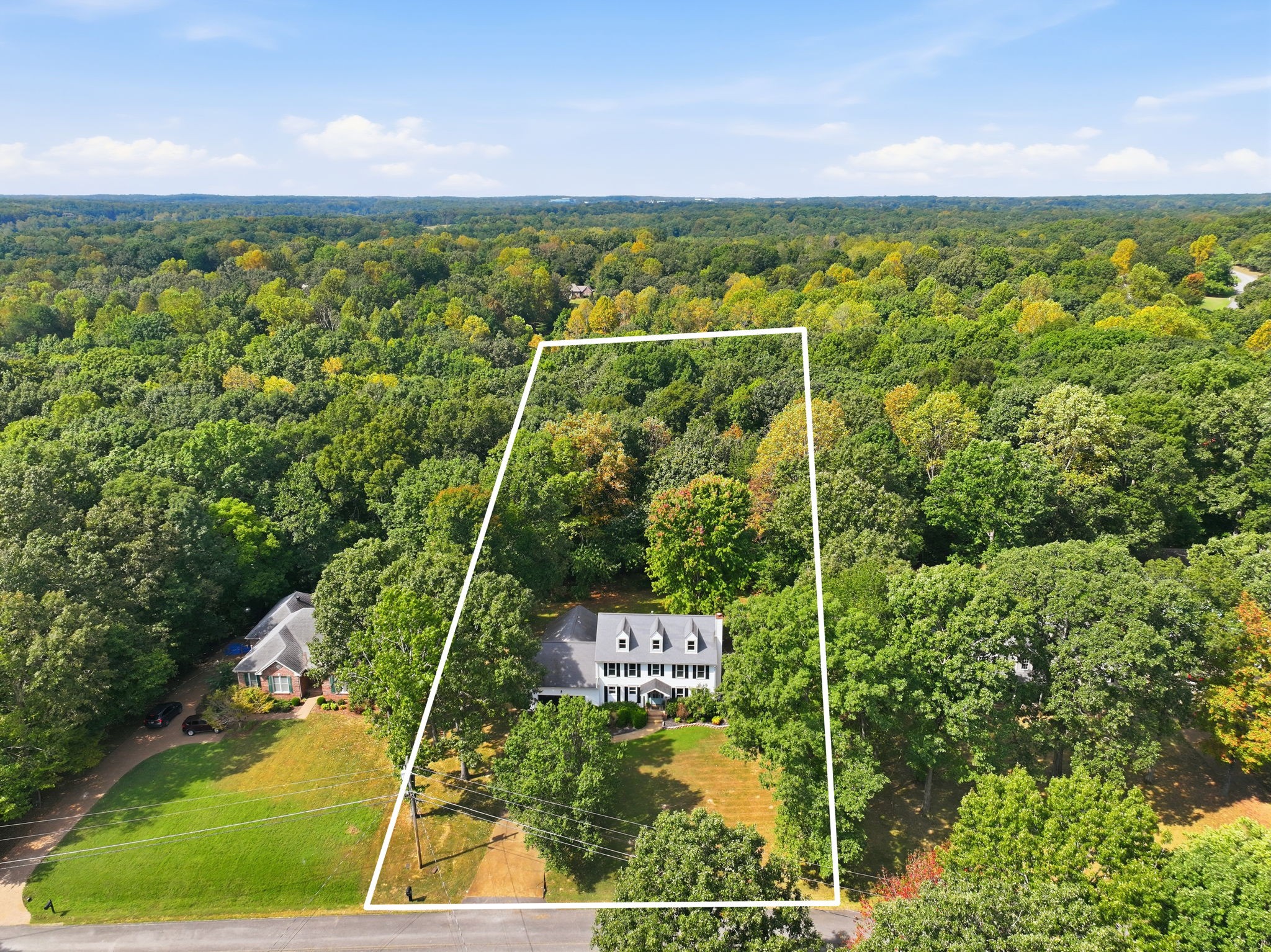 555 Beech Grove Way Property Photo 1