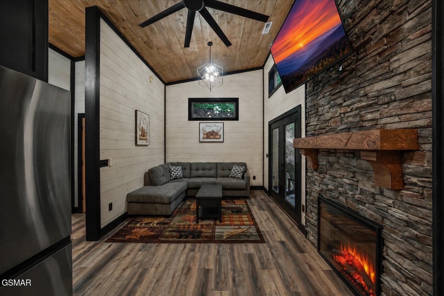 2036 Ridge Road Property Photo 7