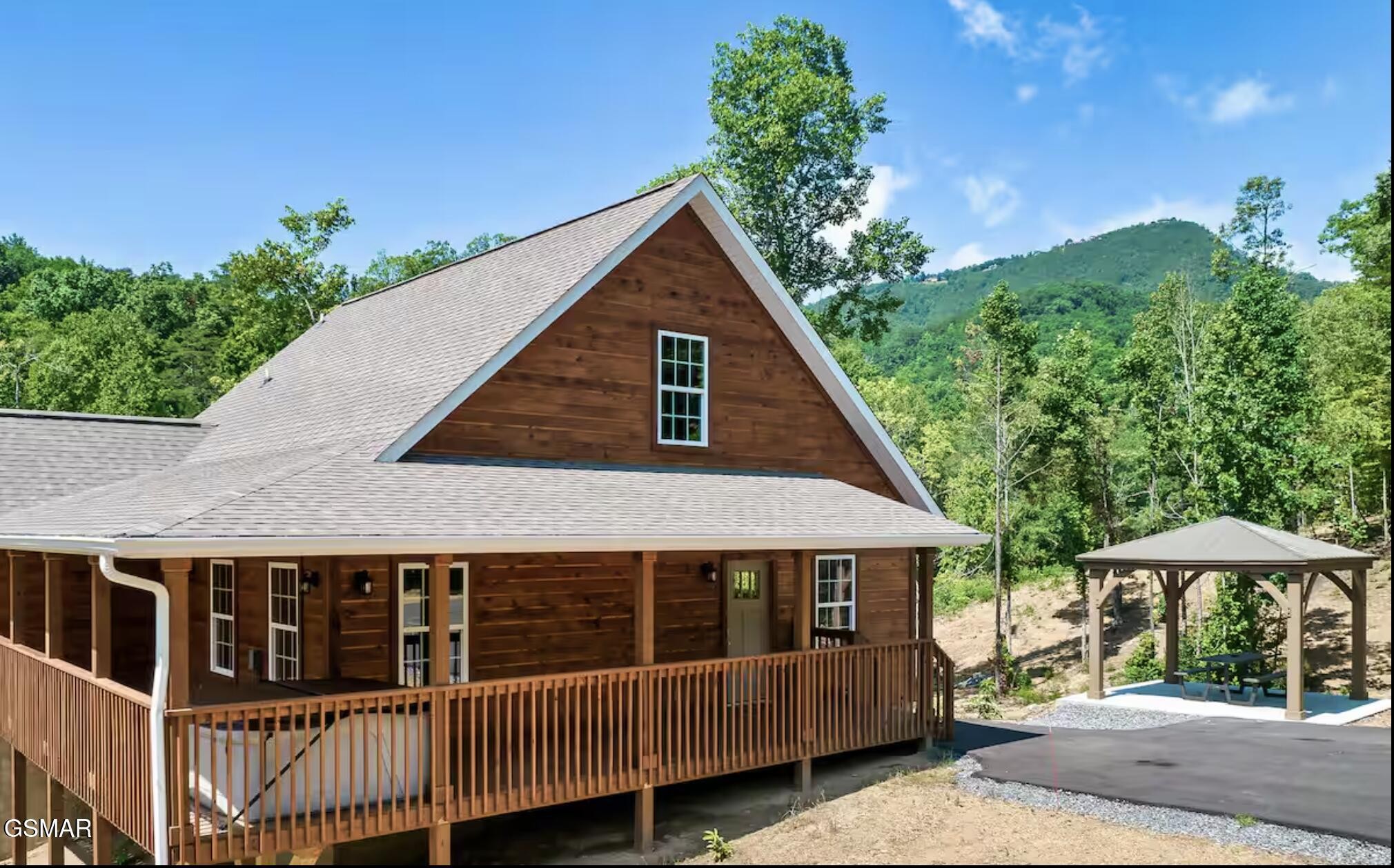 2117 Bluff Ridge Road Property Photo 1