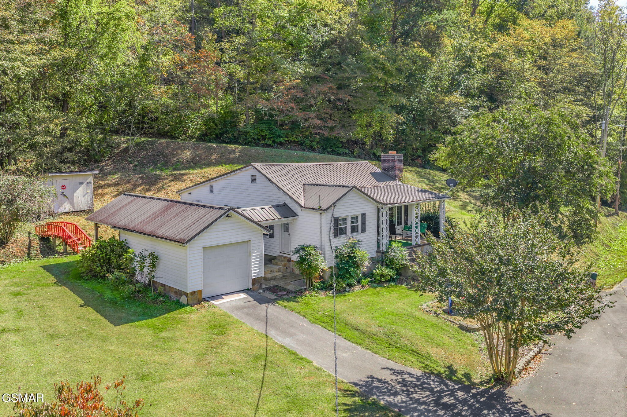858 N Shiloh Road Property Photo 1