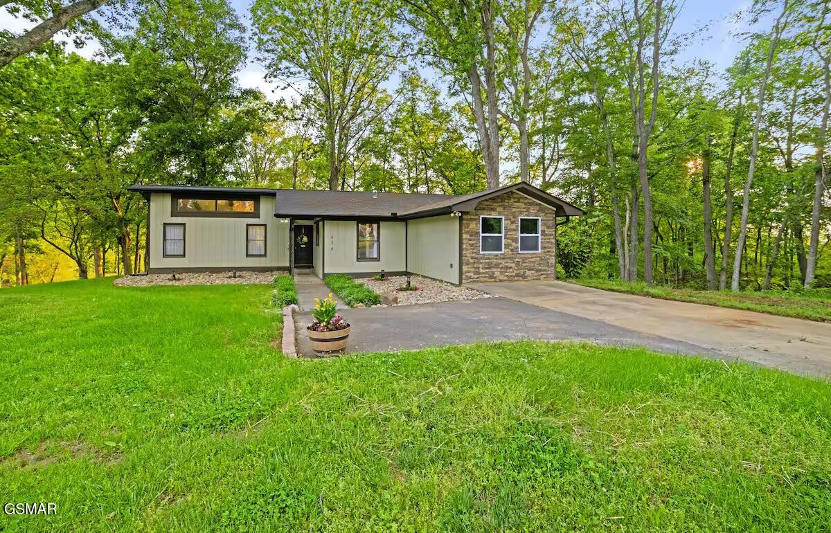 630 Ancient Oaks Court Property Photo 1