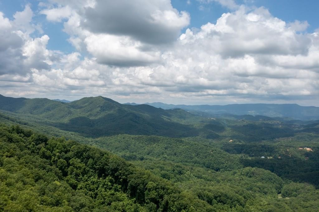 19 Laurel Top Way