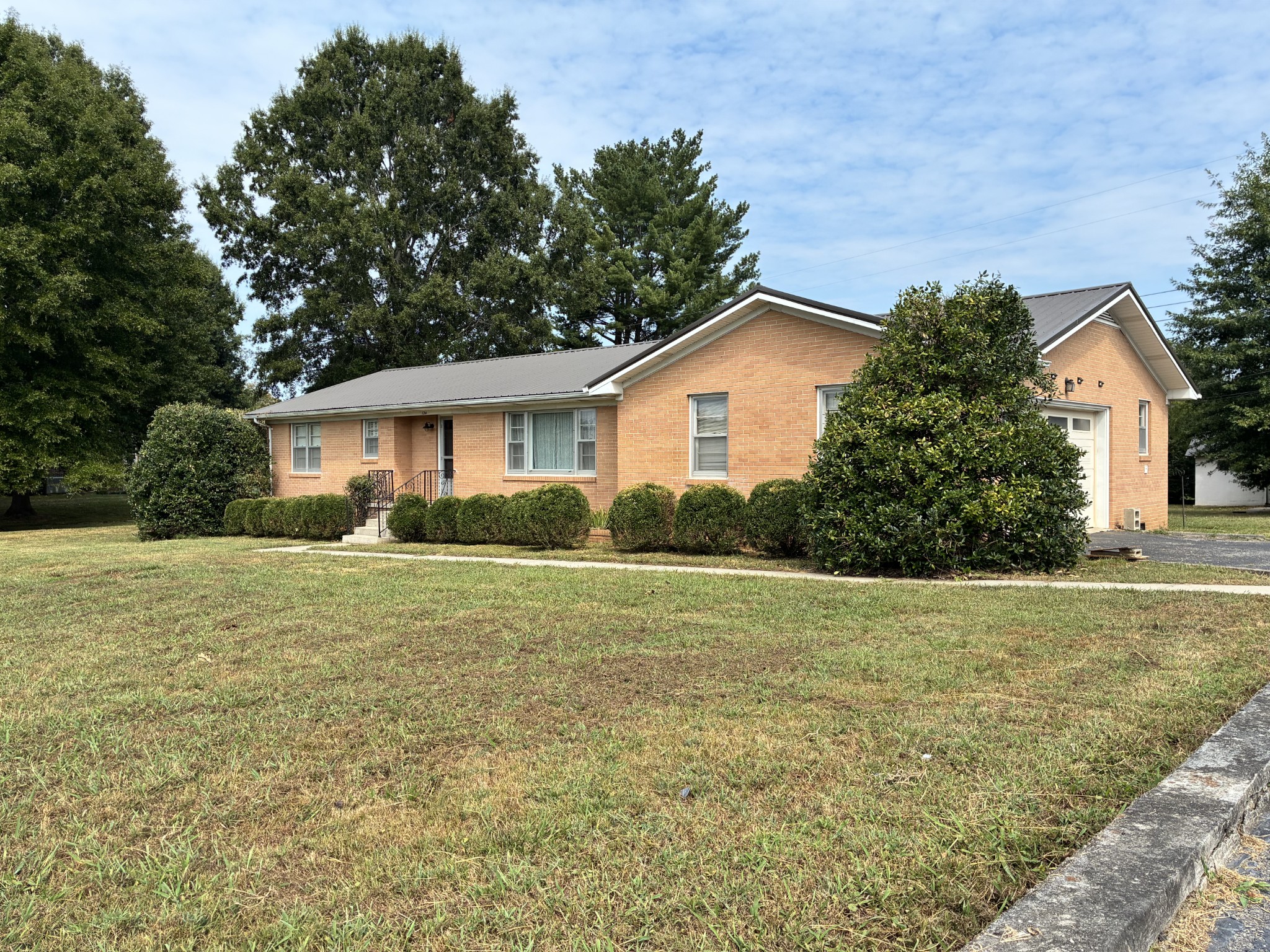 124 Clearview Dr Property Photo 1