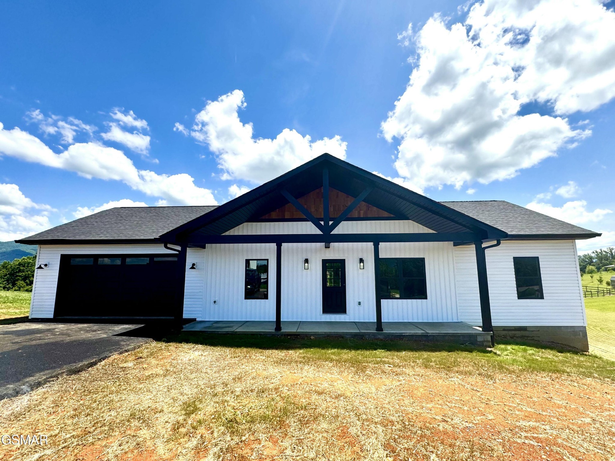 3016 Easy Going Lane Property Photo 1