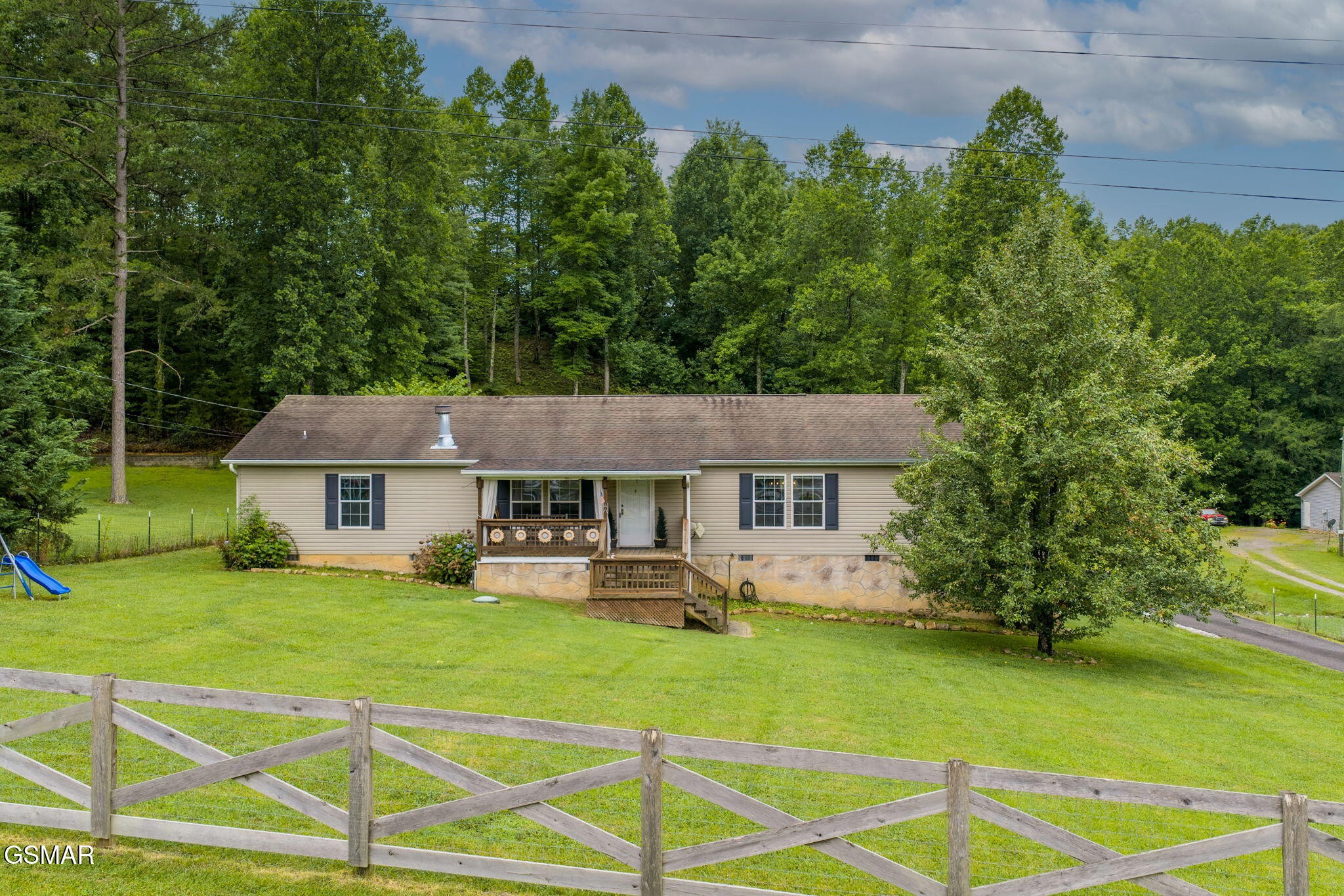 1921 Jerry Lynn Way Property Photo 1