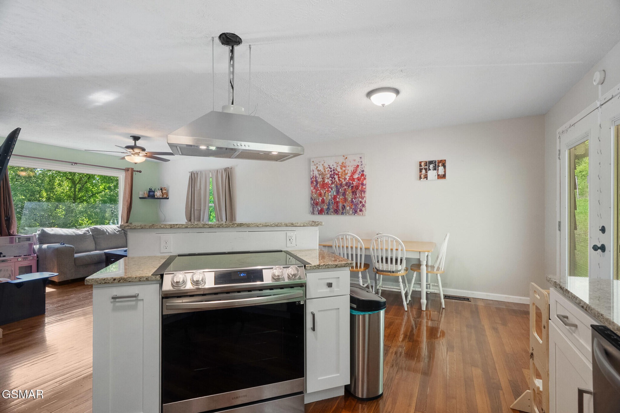 1209 E Bullrun Valley Property Photo 6