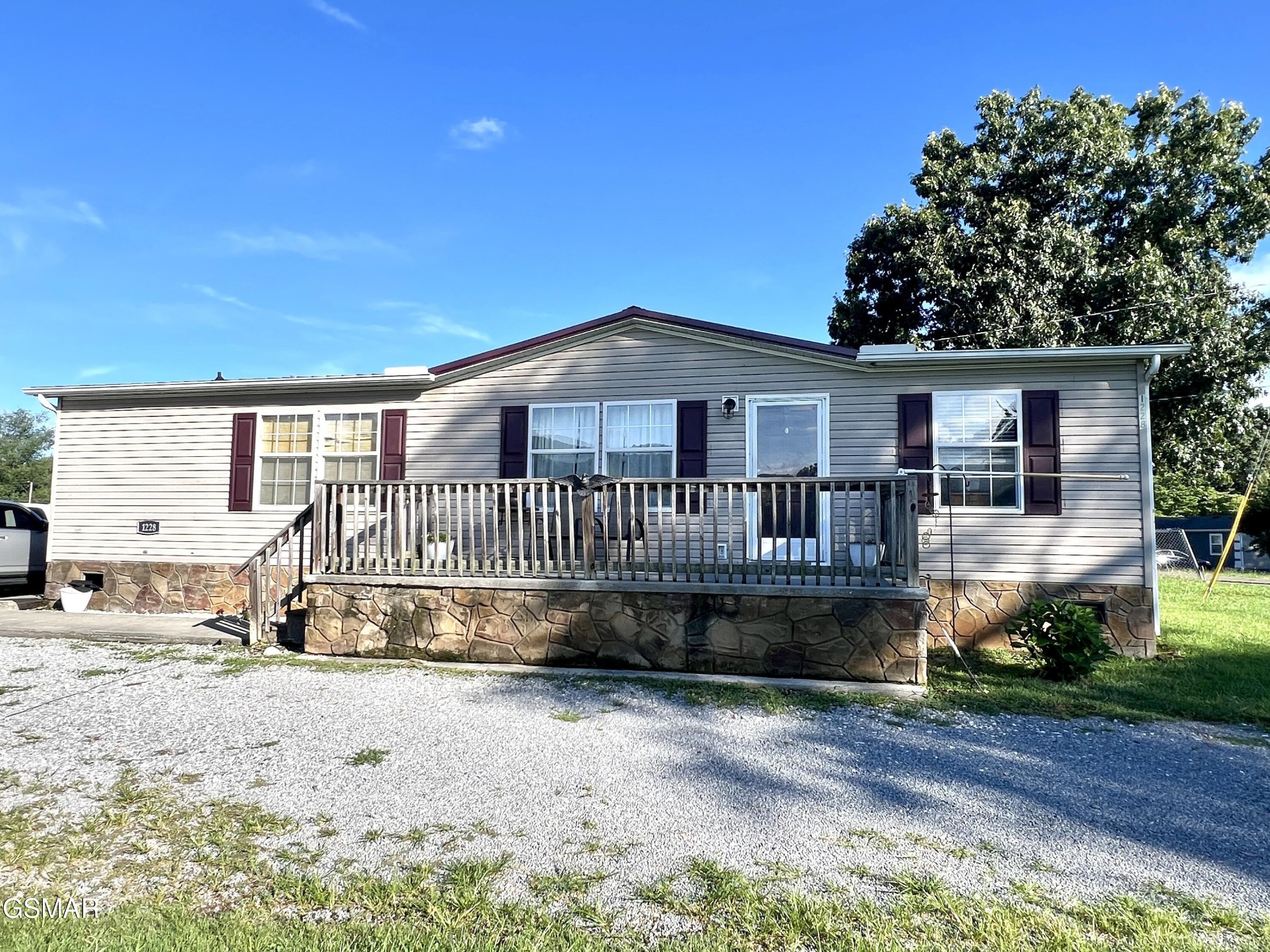 1228 Evans Valley Road Property Photo 1